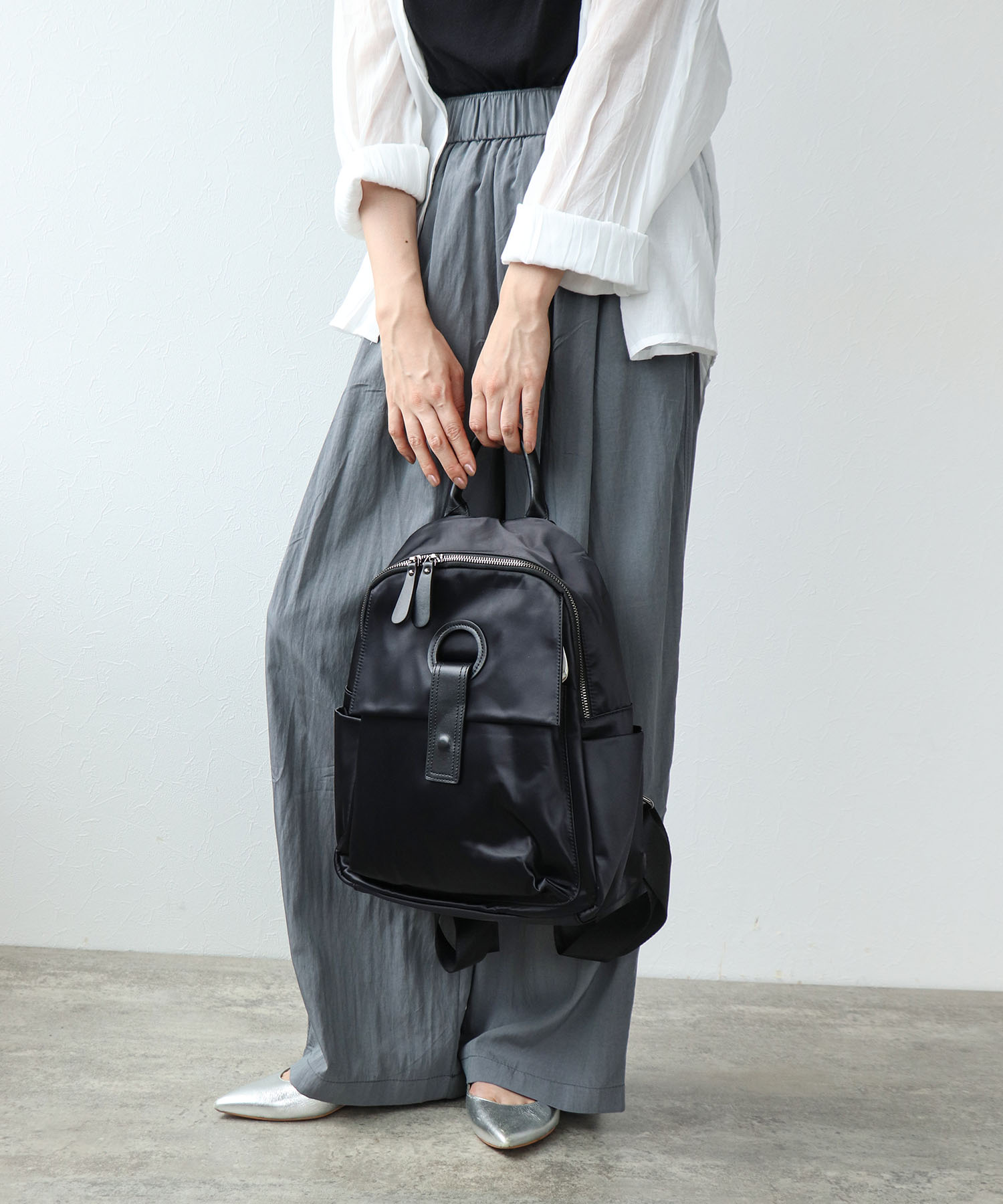 牛革×ナイロンフラップリュック