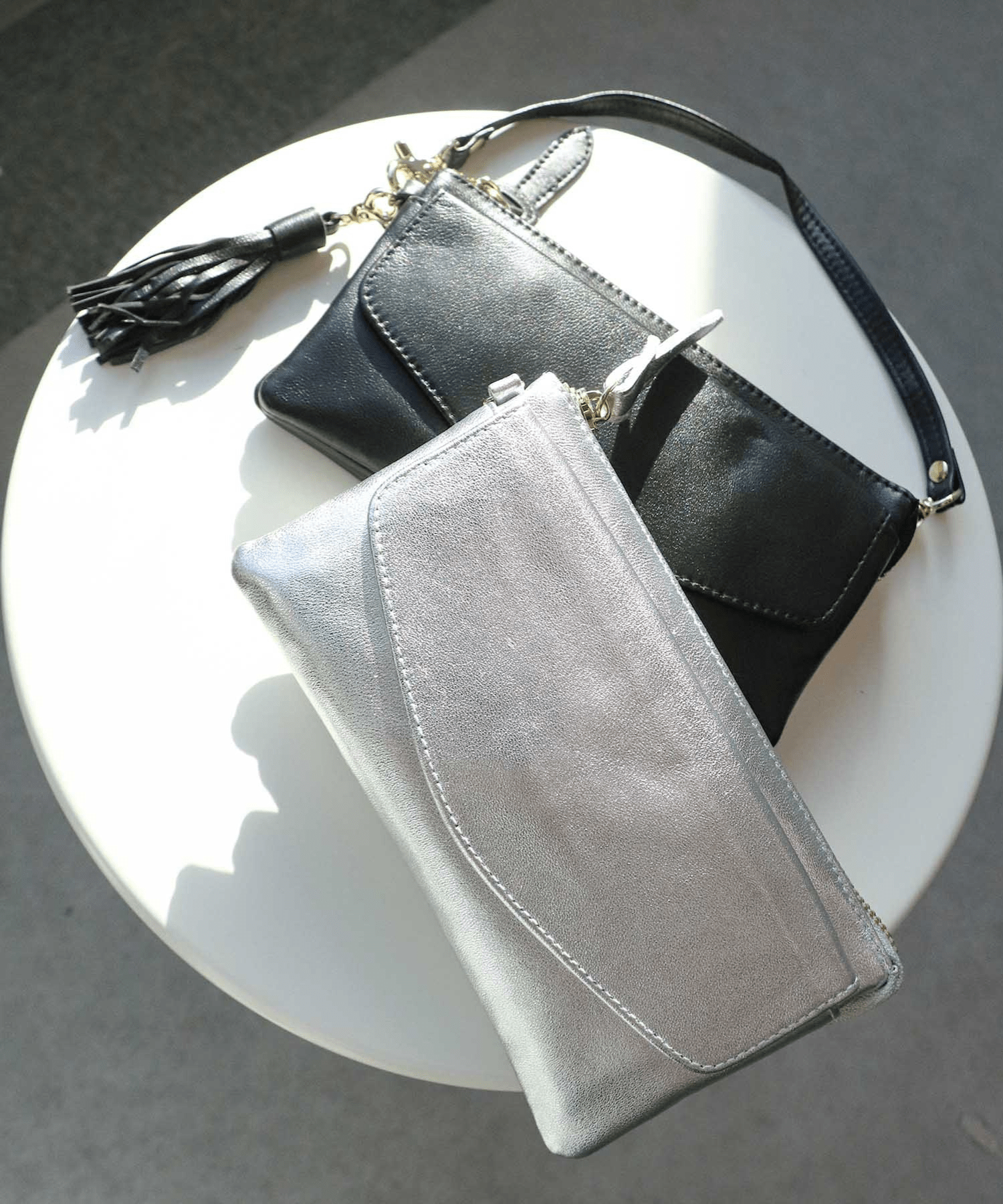 ラムレザータッセル付お財布ショルダー