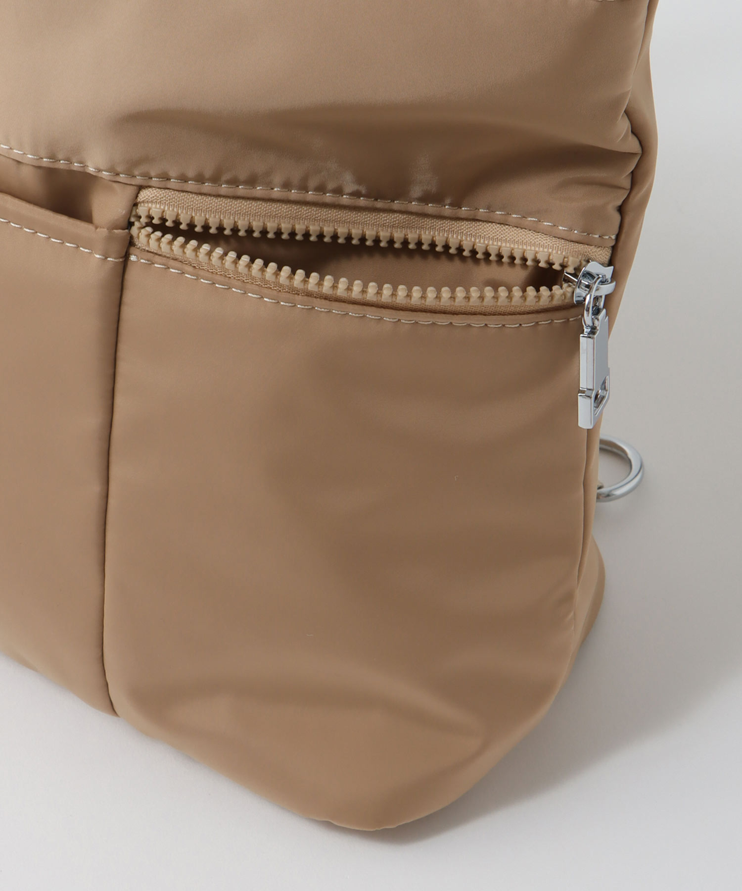 ナイロンスクエア3Wayリュックトート