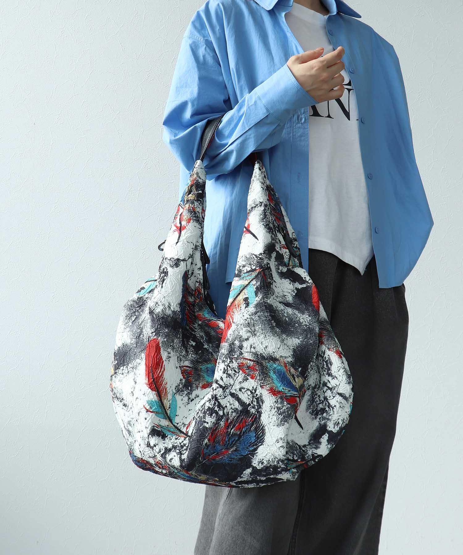 牛革×フェザープリントビッグバッグ