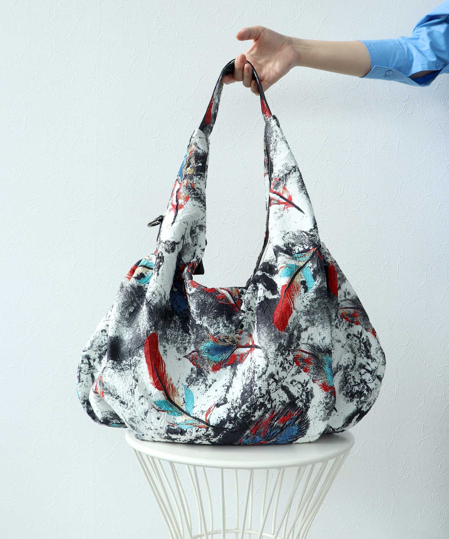 牛革×フェザープリントビッグバッグ