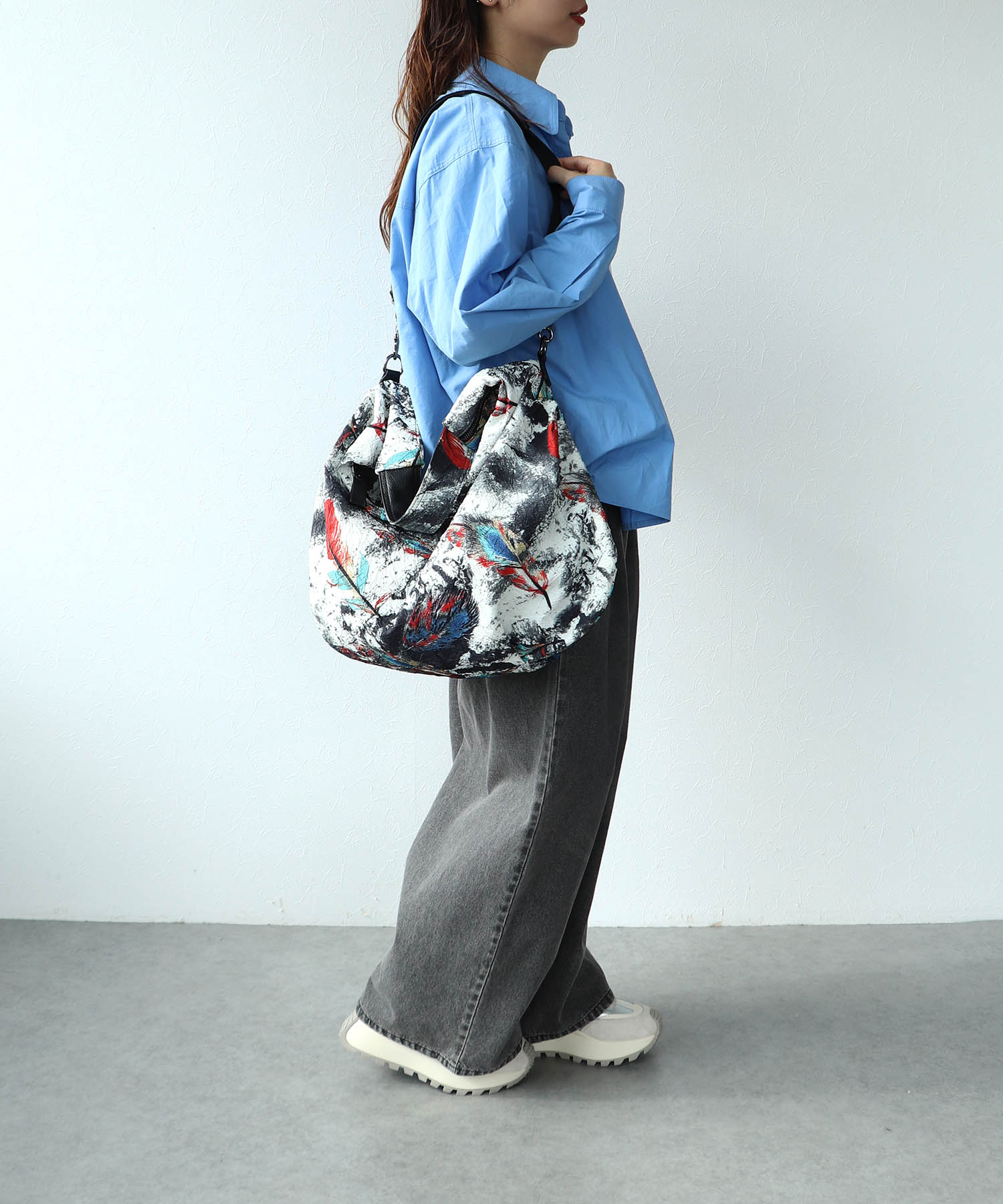 牛革×フェザープリントビッグバッグ