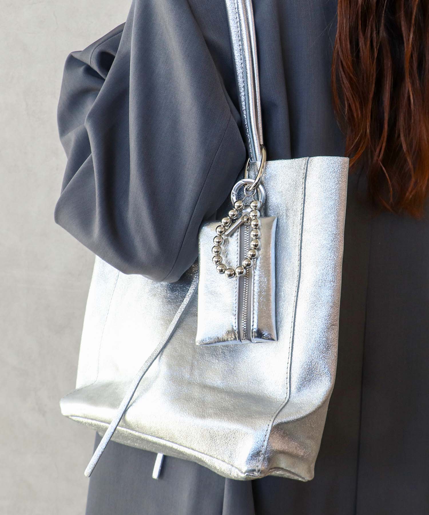 牛革ボール飾り付チャーム