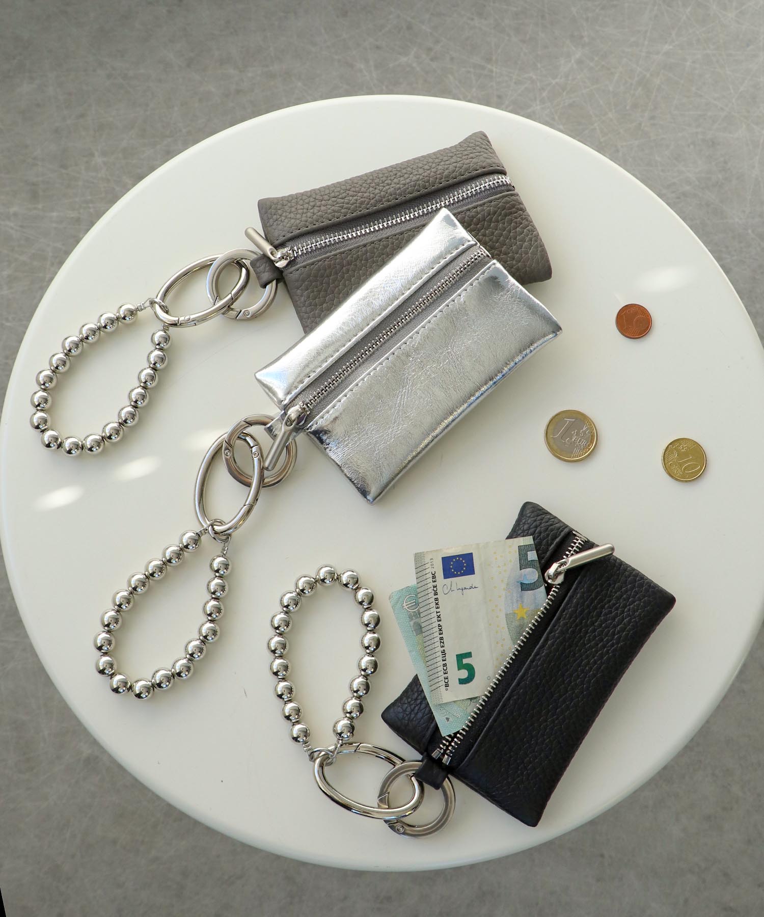 牛革ボール飾り付チャーム