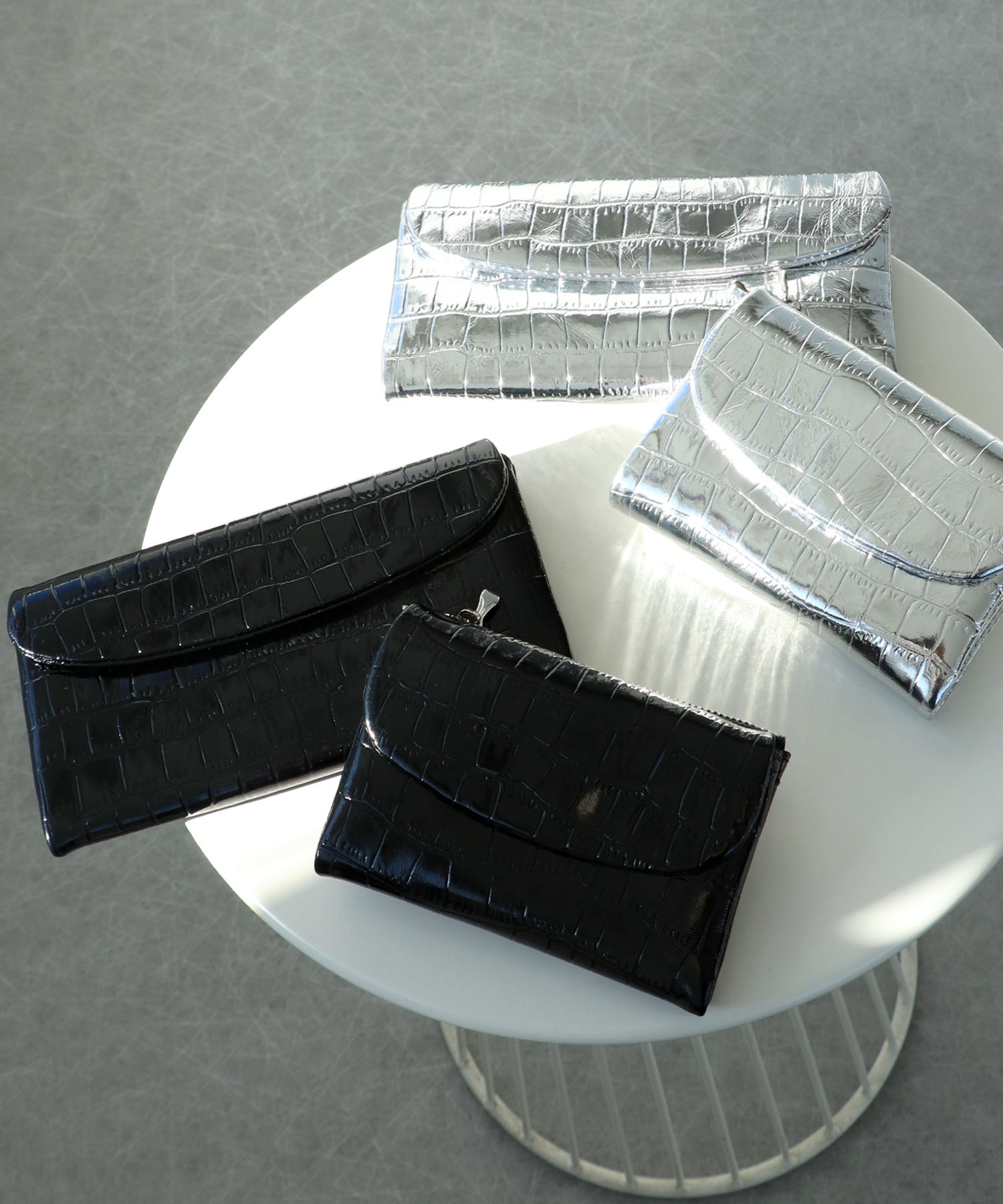 牛革クロコ型押し長財布