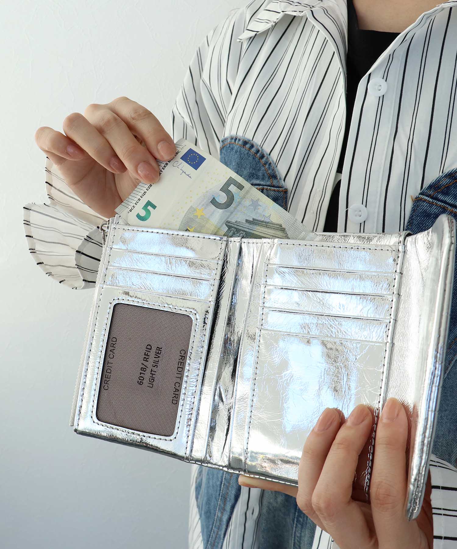 牛革クロコ型押しミニ財布