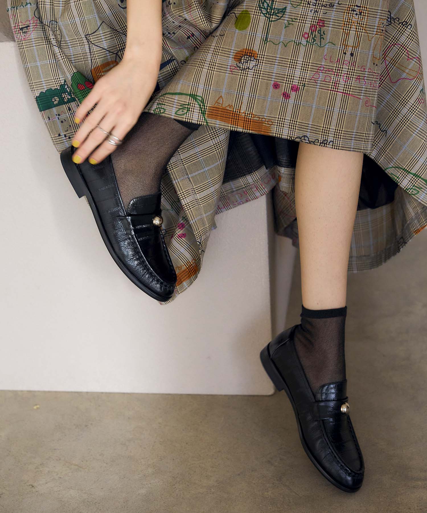 牛革クロコ型押しローファー