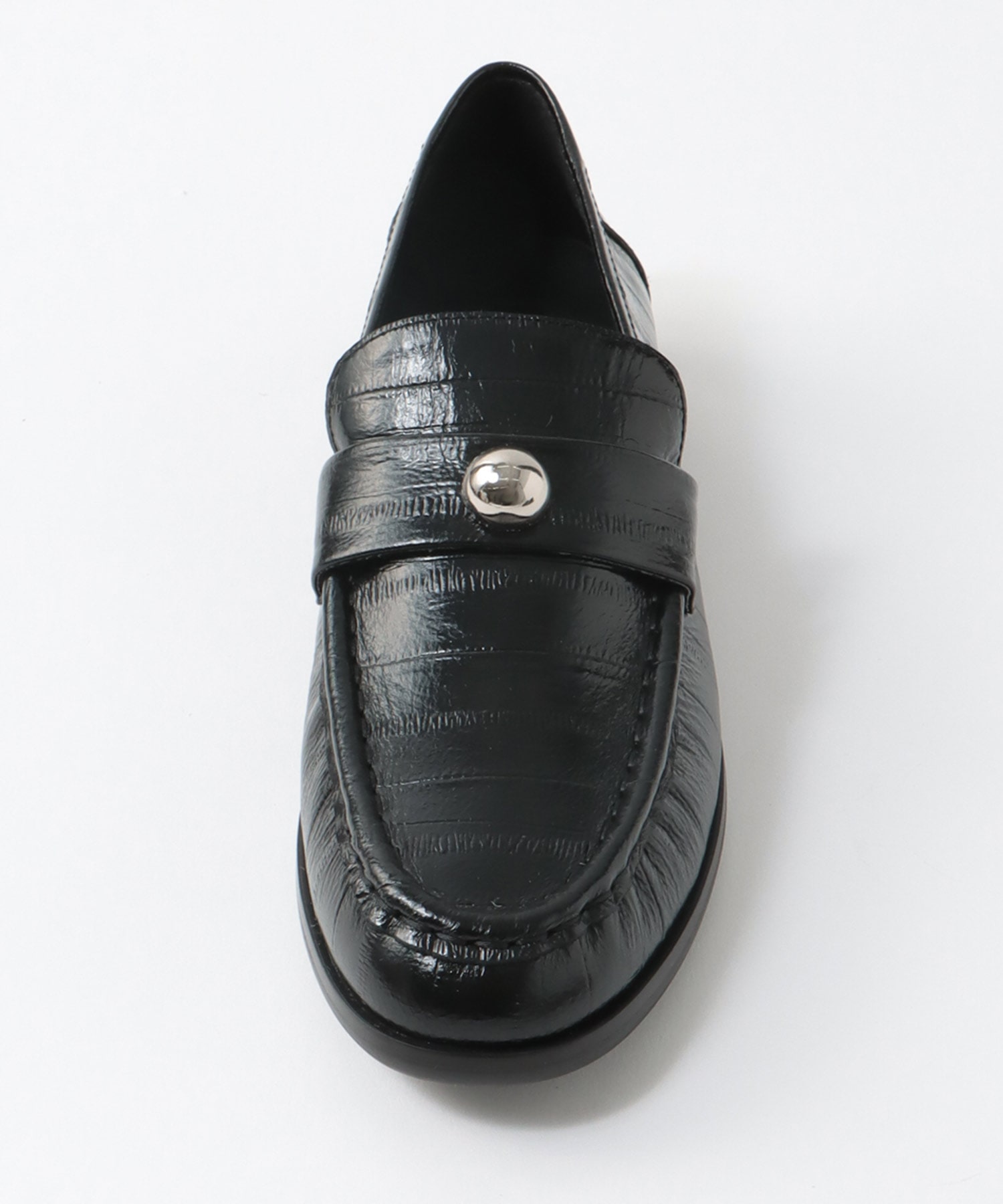 牛革クロコ型押しローファー