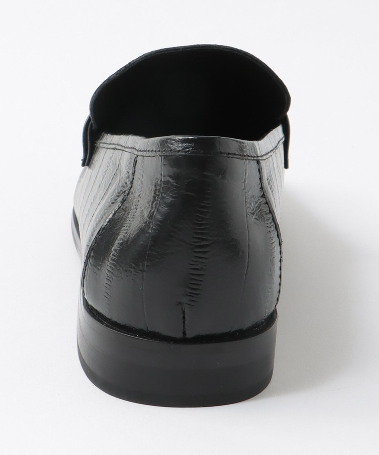 牛革クロコ型押しローファー