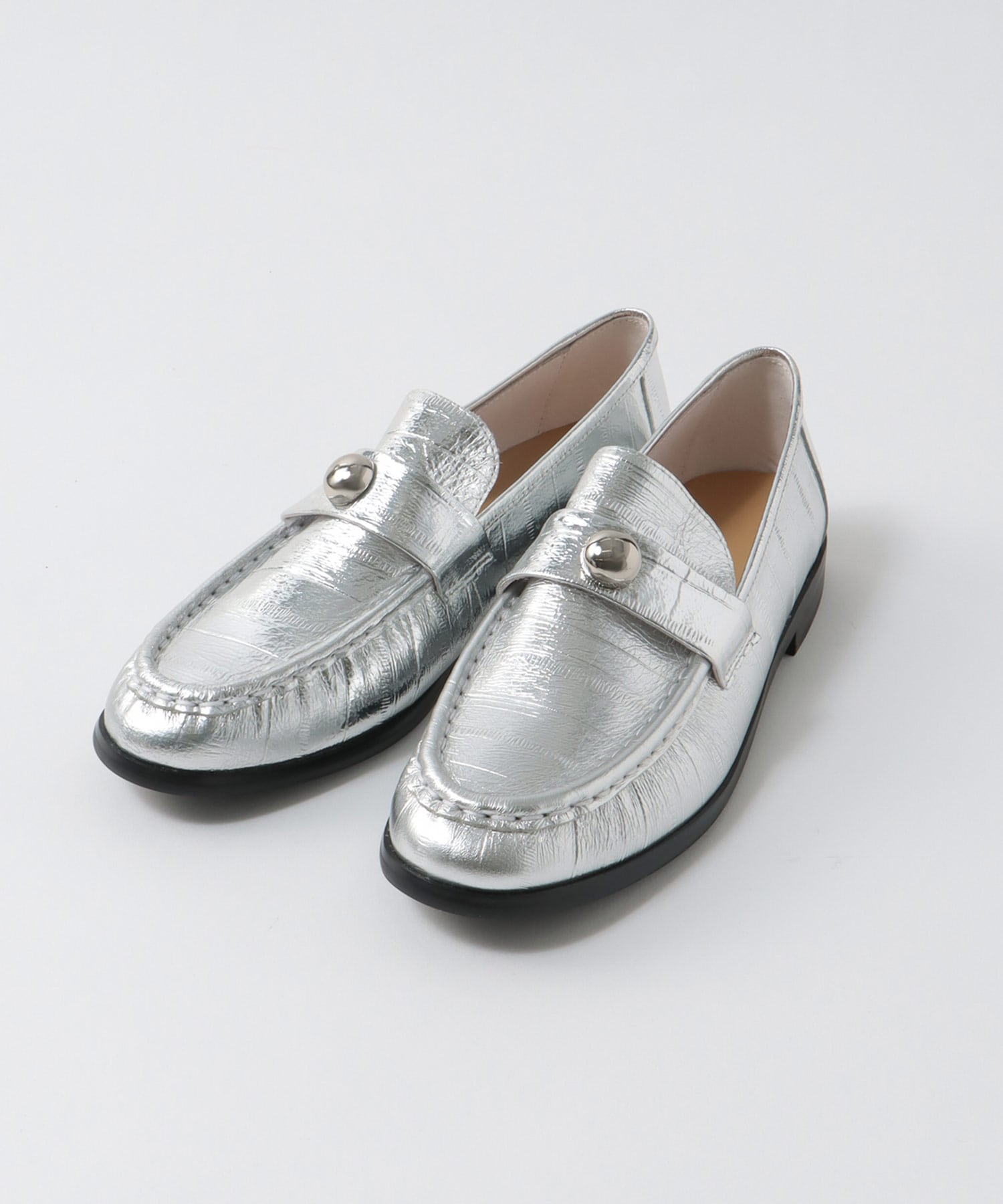 牛革クロコ型押しローファー