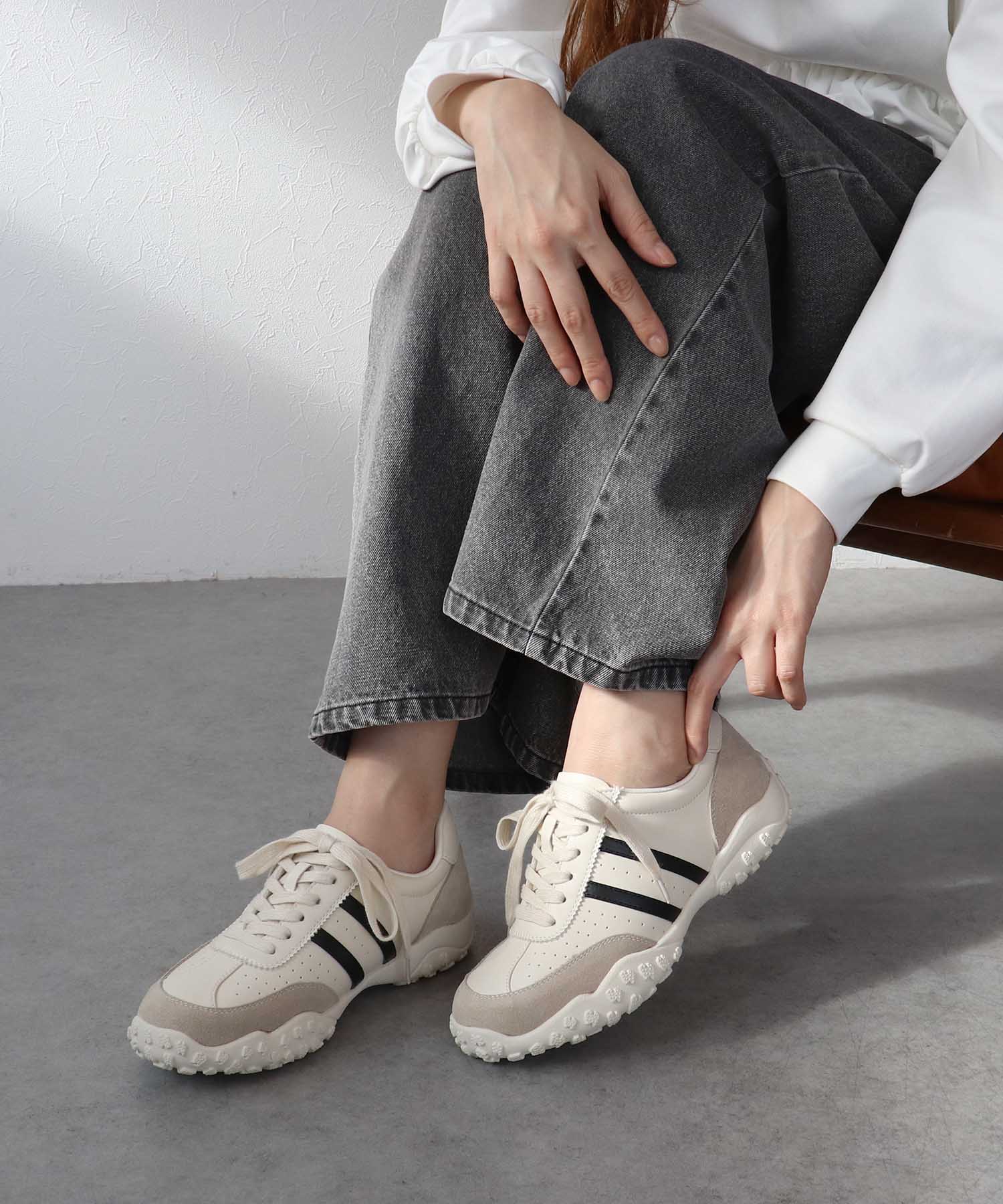 トリムレザースニーカー