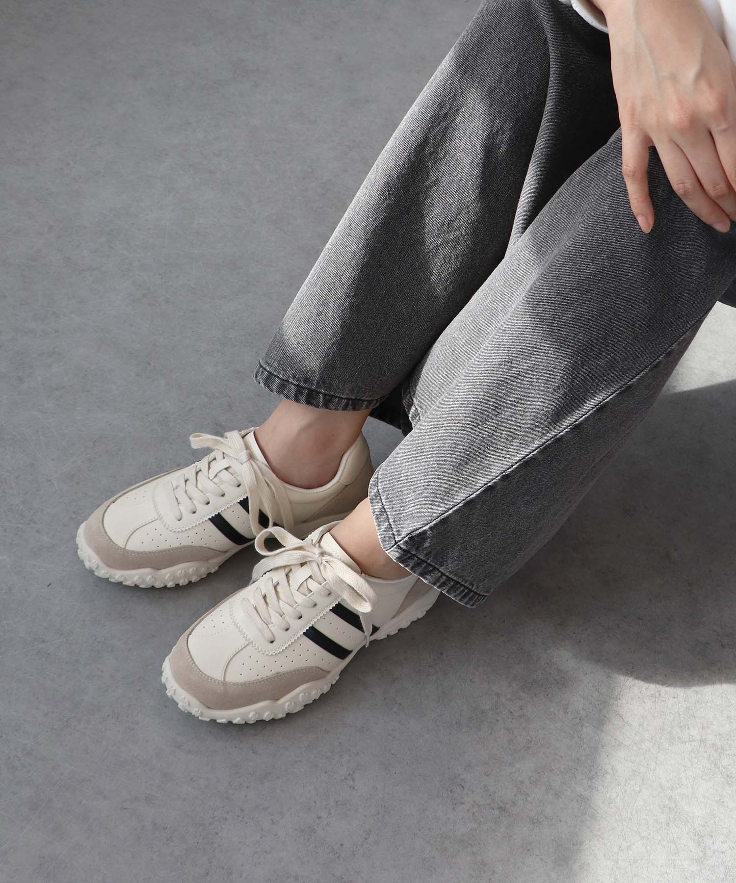 トリムレザースニーカー