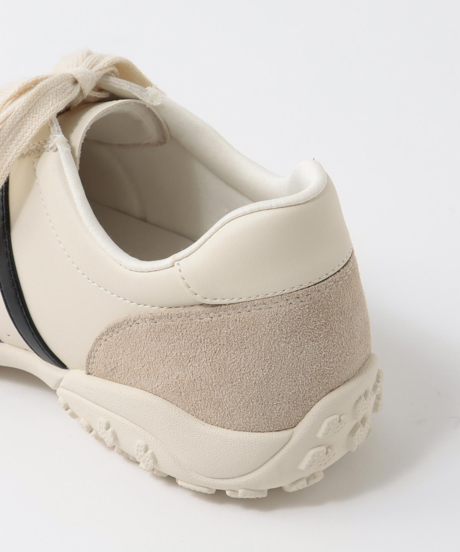 トリムレザースニーカー