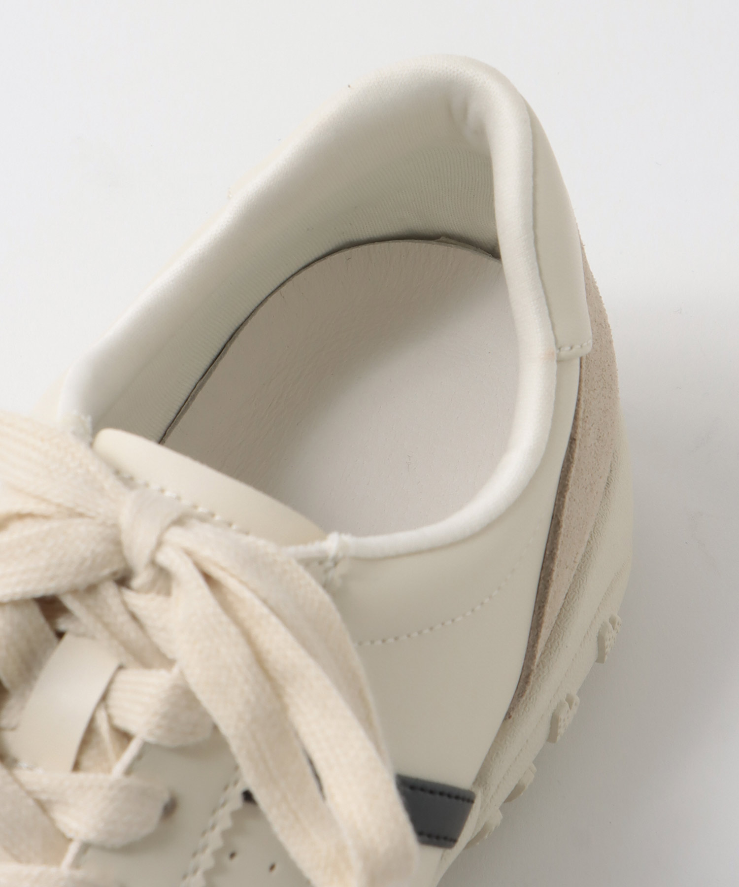 トリムレザースニーカー