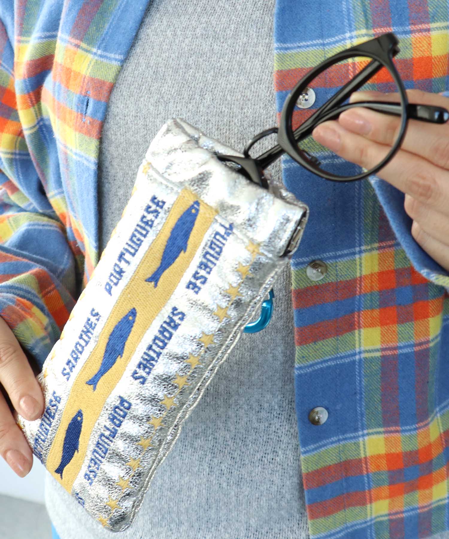 刺繍サングラスケース