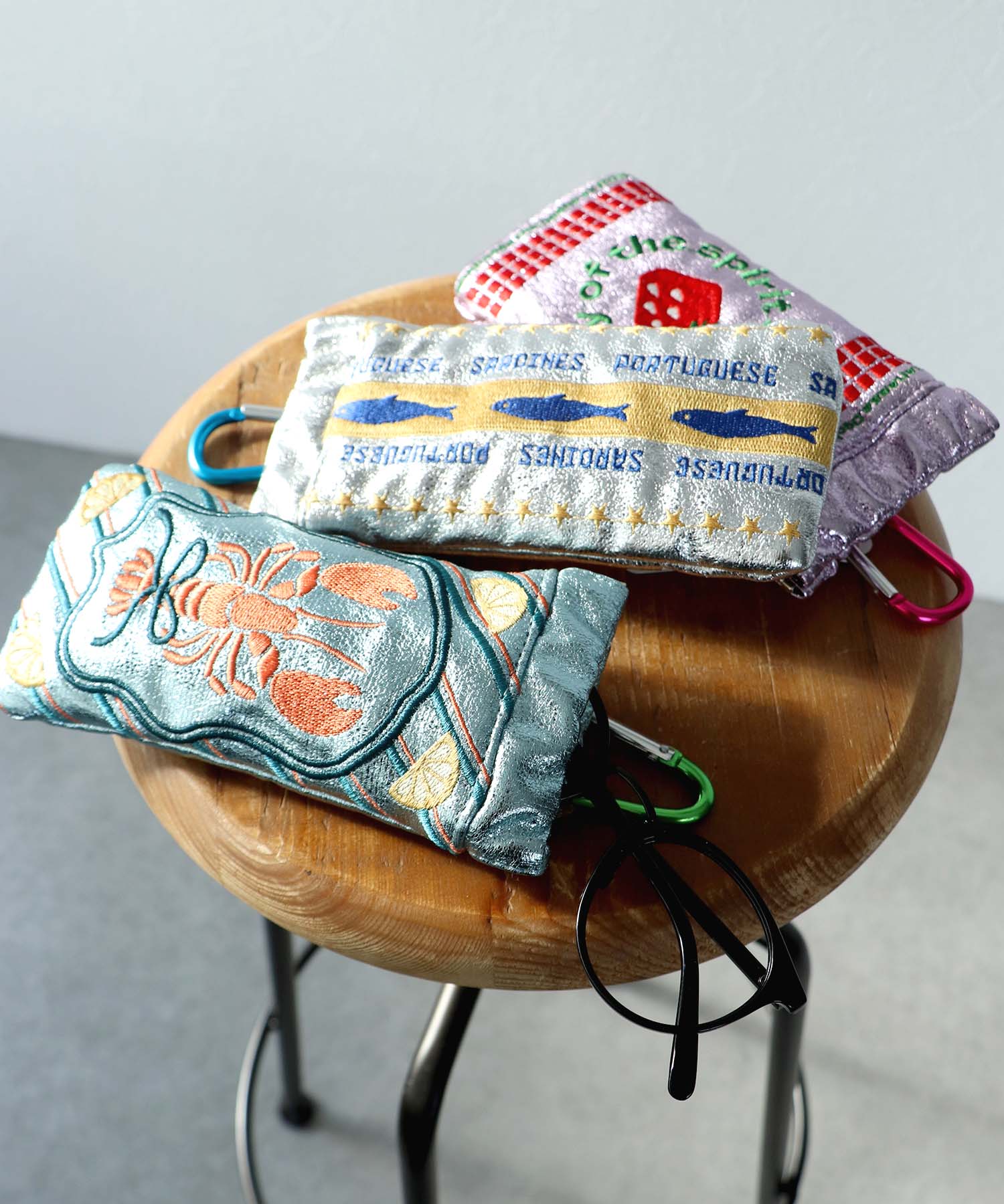 刺繍サングラスケース