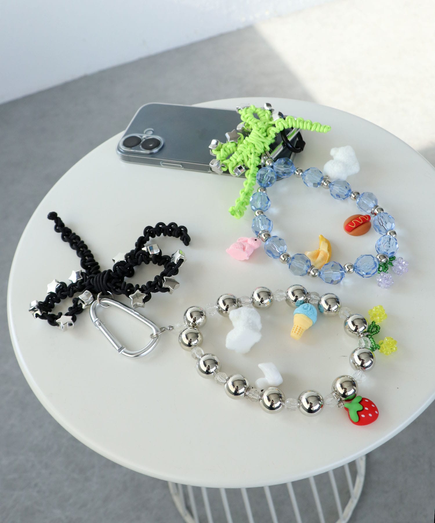 チャームストラップ