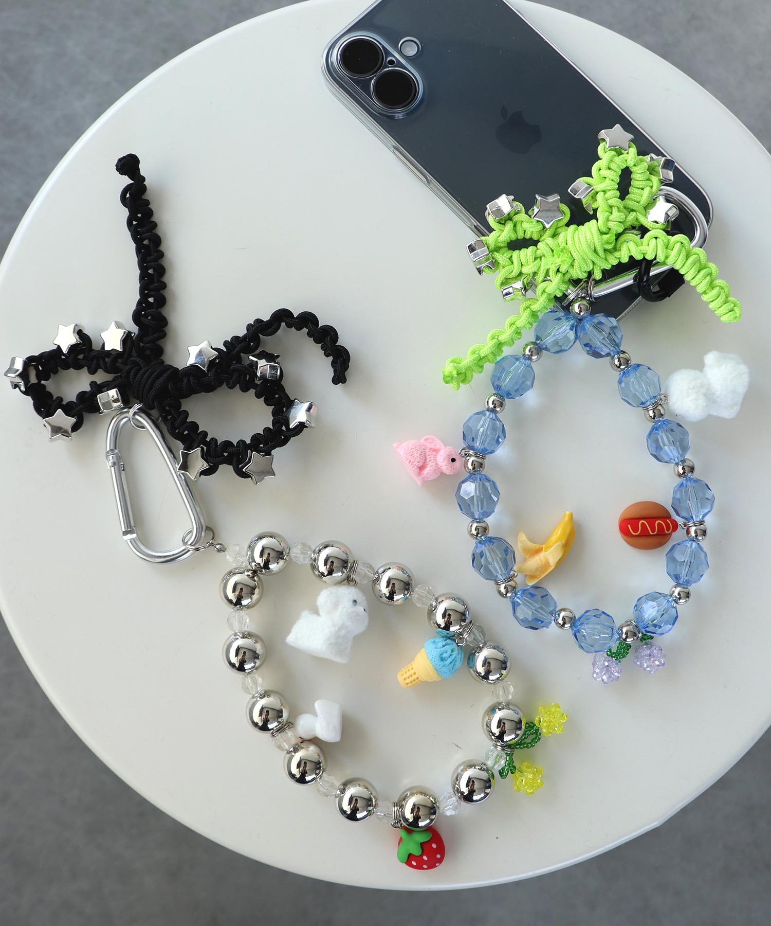 チャームストラップ