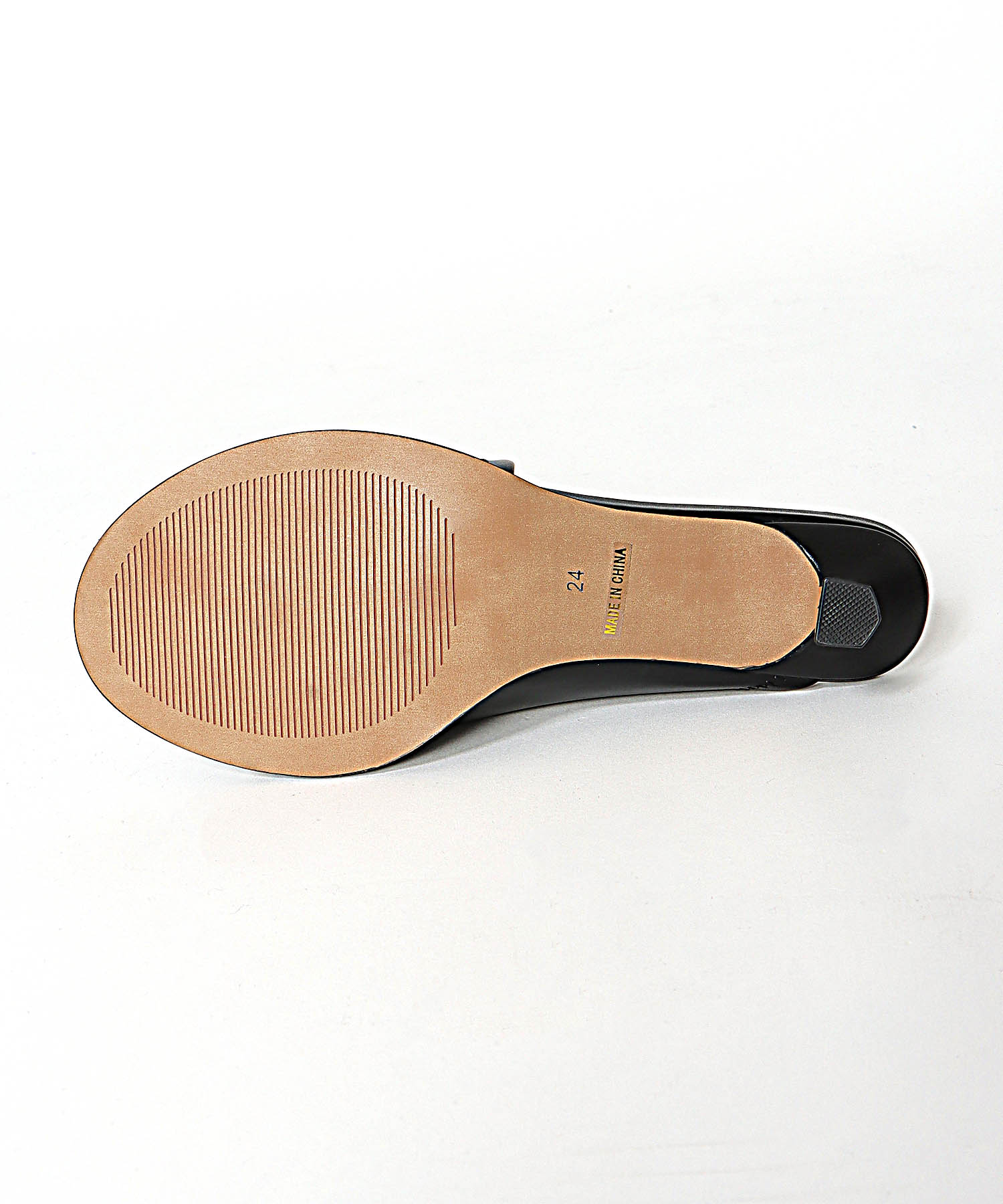 【LE VERNIS】トゥーリングサンダル