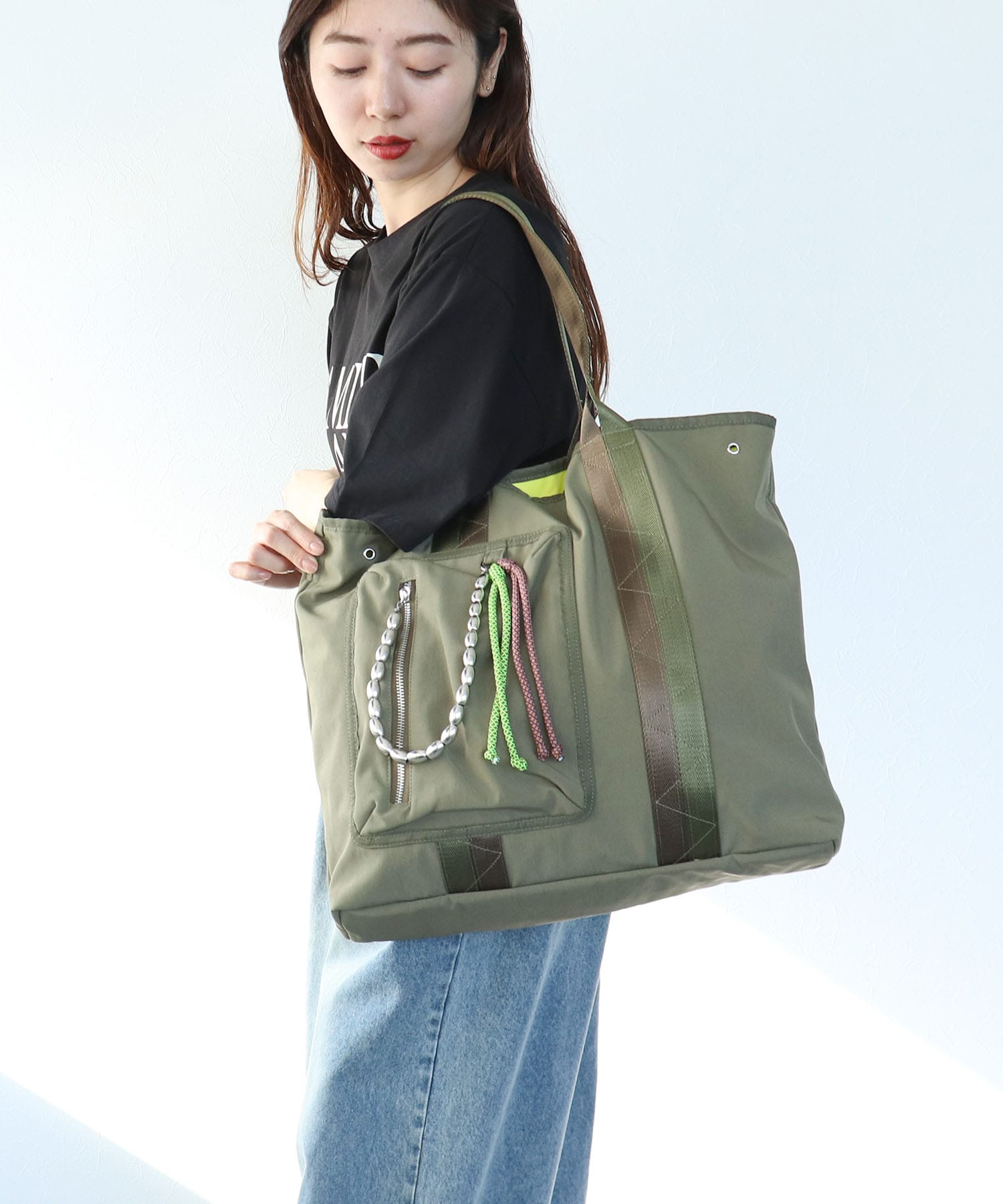 ミリタリーチャームトート