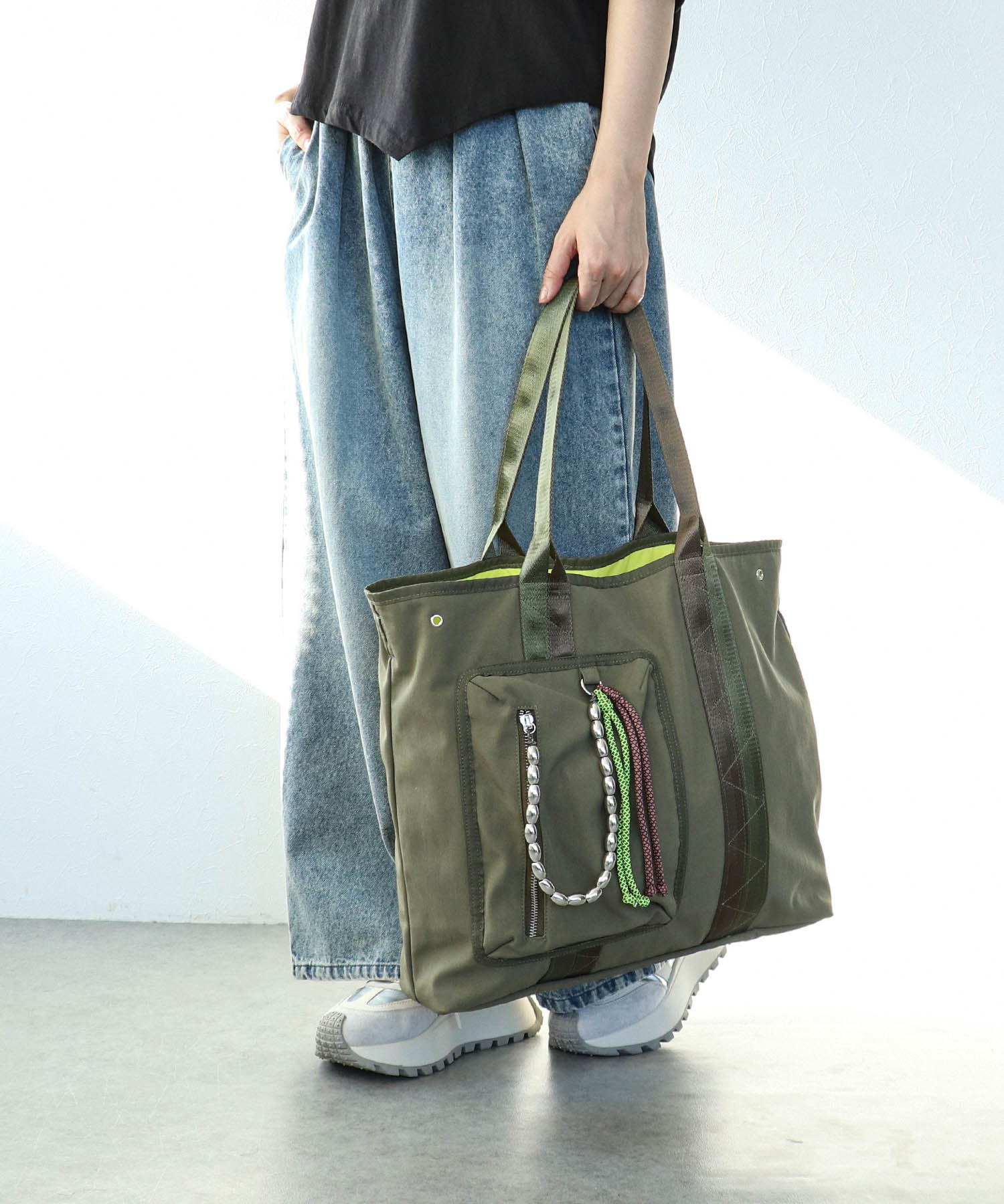 ミリタリーチャームトート