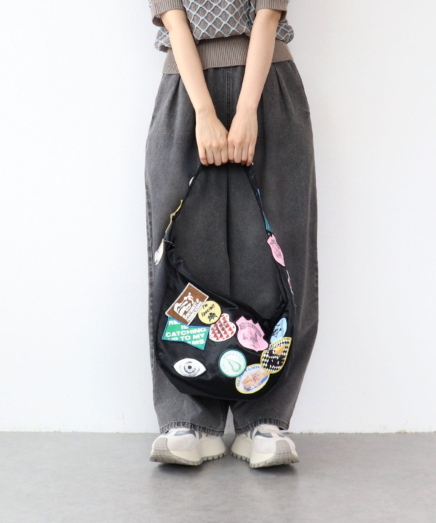 HEY! Mrs ROSE/ワッペンショルダーバッグ