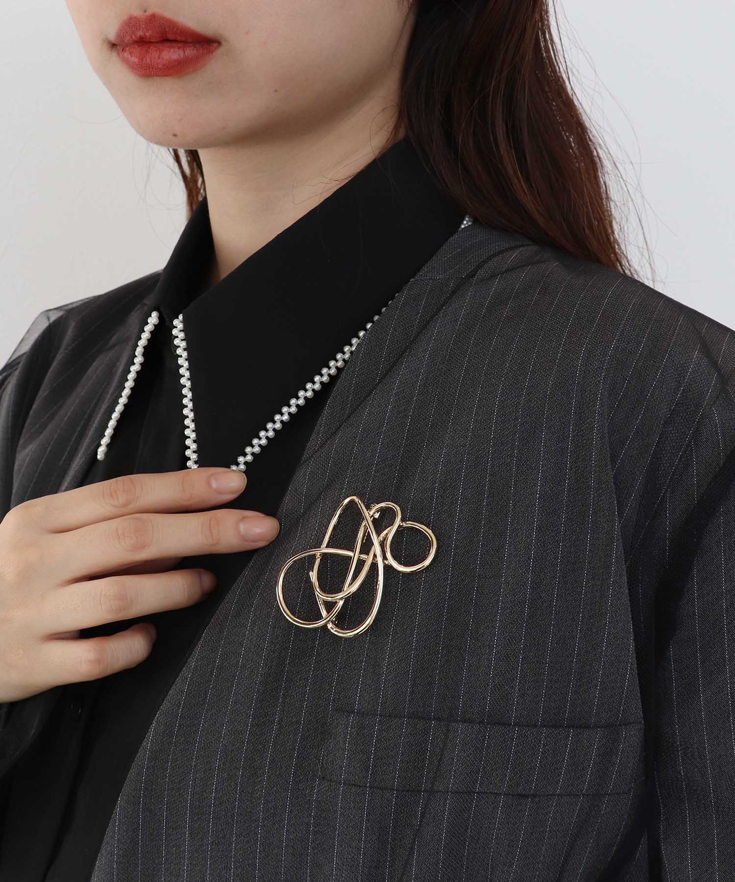 ニュアンスメタルブローチ