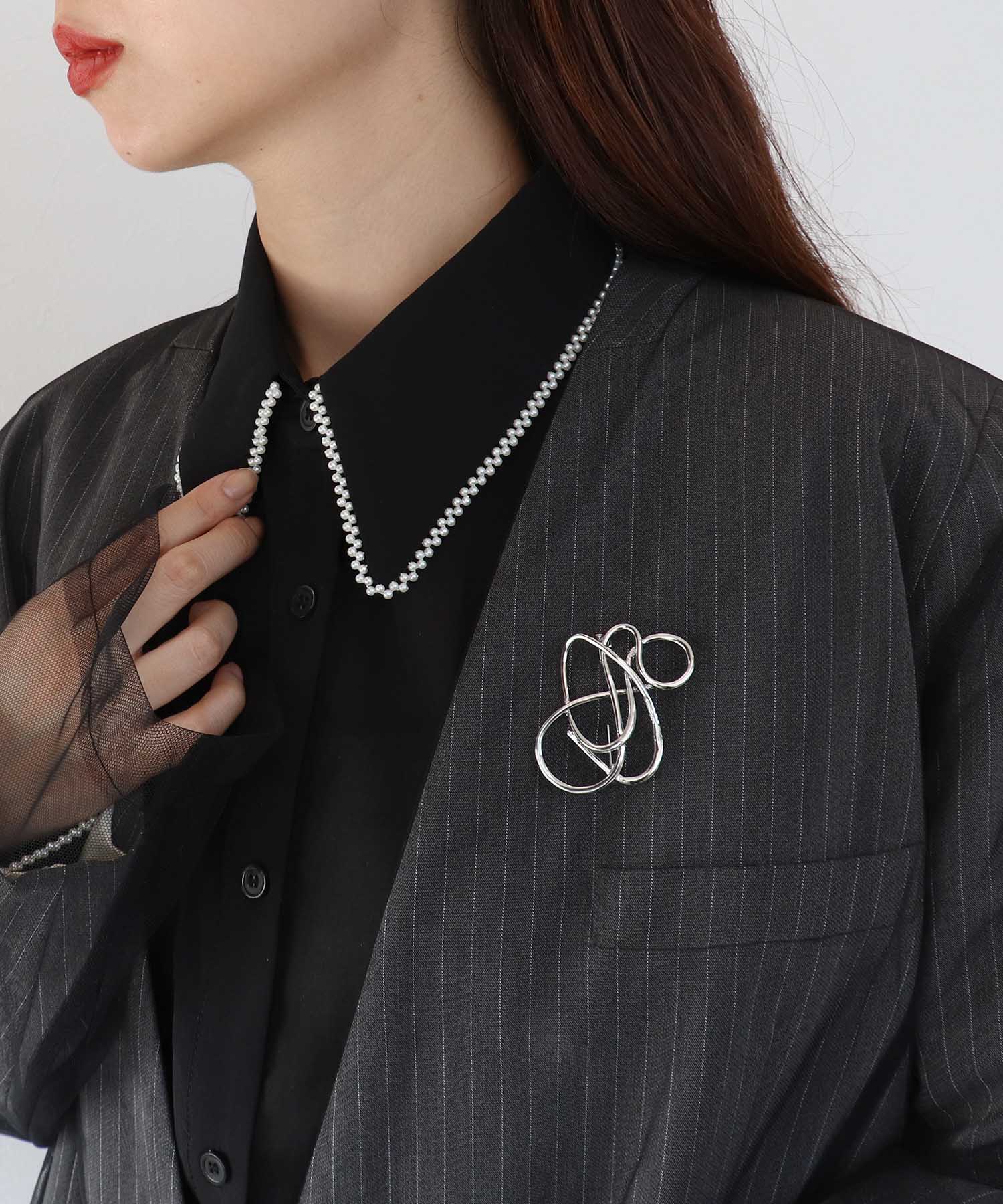 ニュアンスメタルブローチ