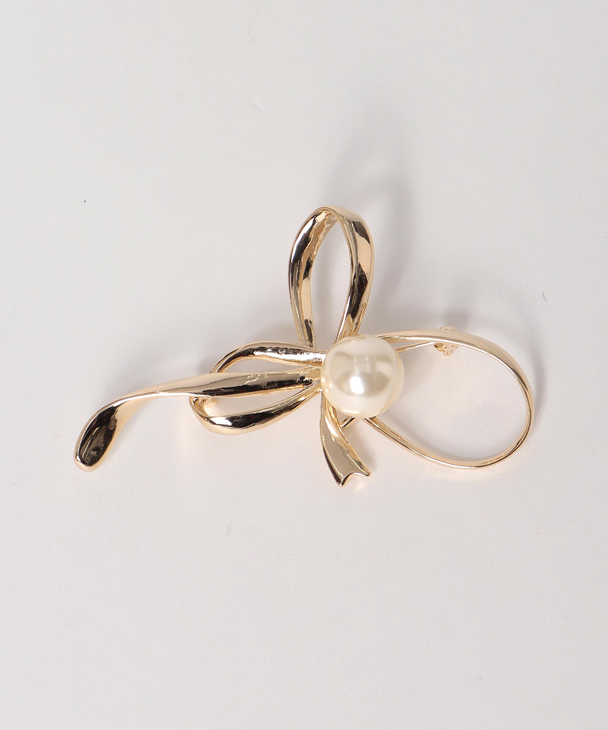 メタルリボンパールブローチ