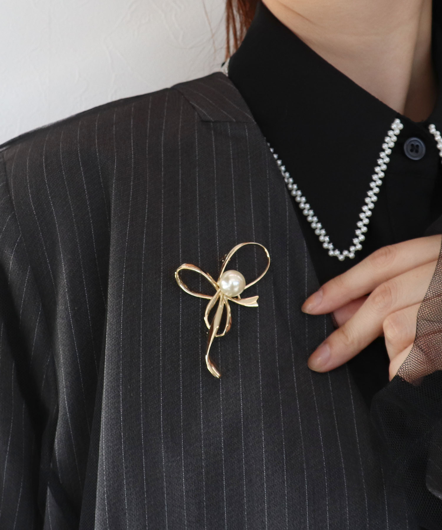 メタルリボンパールブローチ