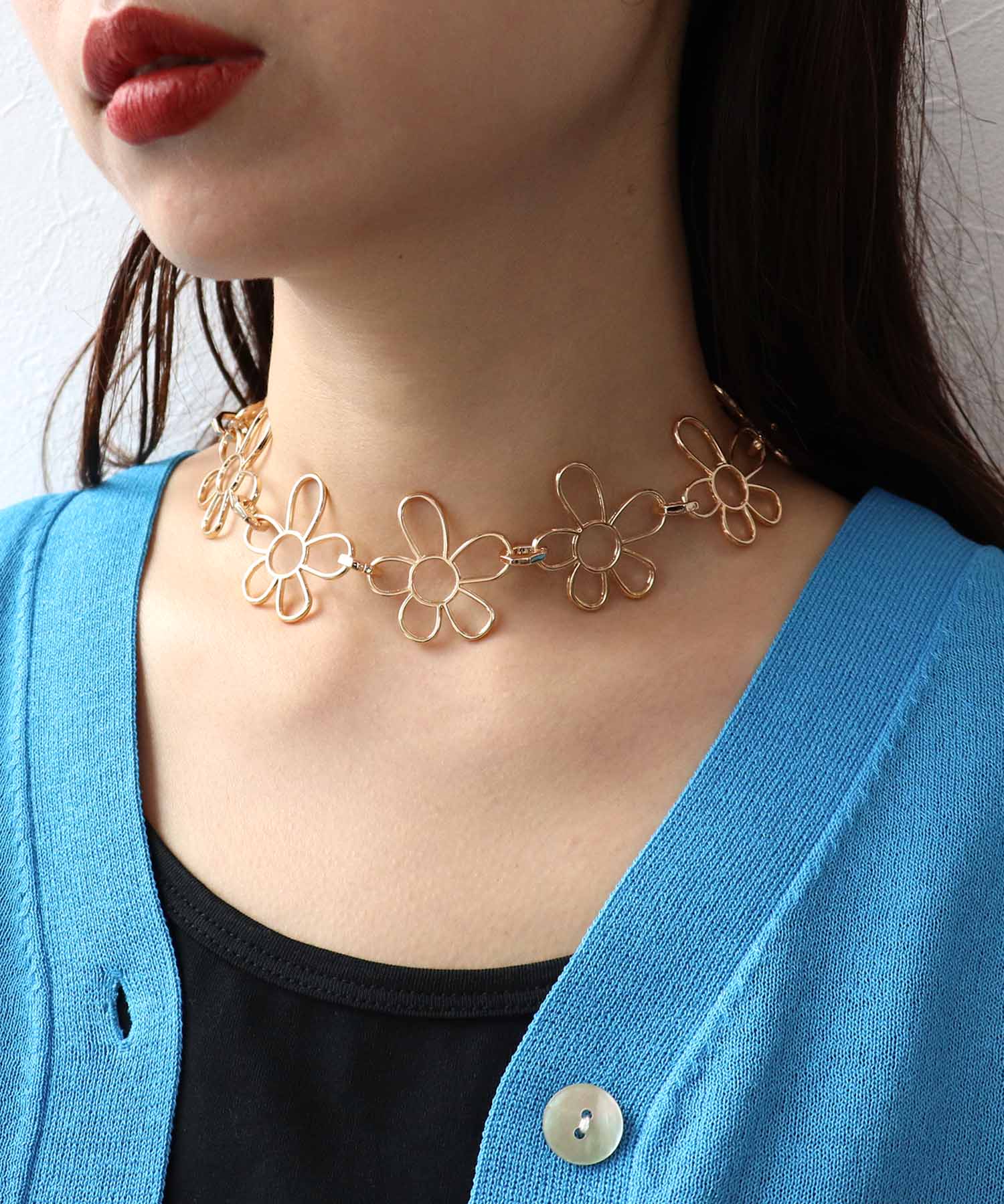 フラワーフレームネックレス