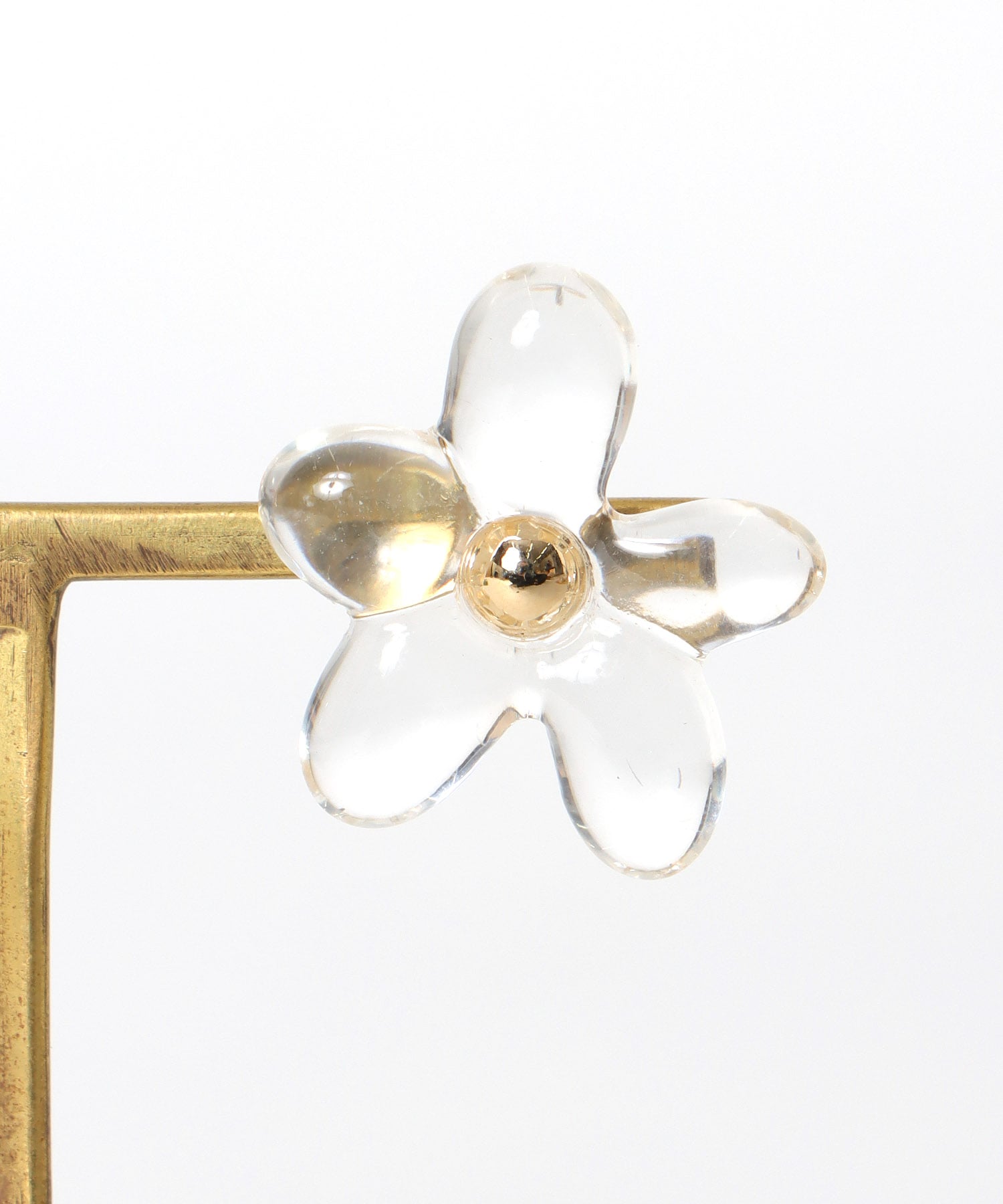 アクリルフラワーピアス