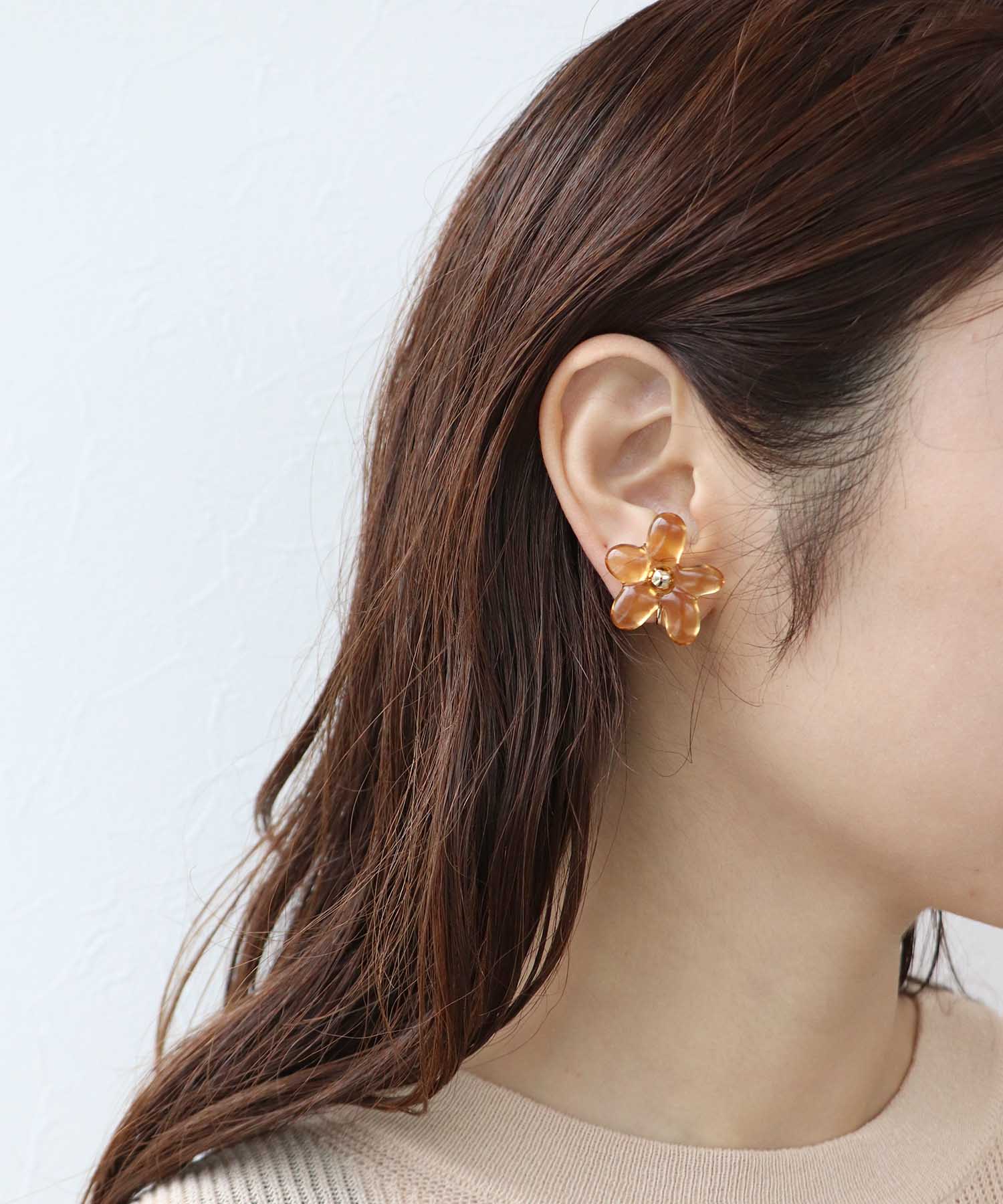 アクリルフラワーイヤリング