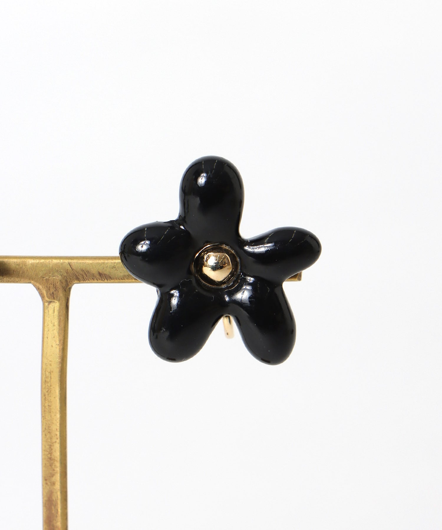 アクリルフラワーイヤリング