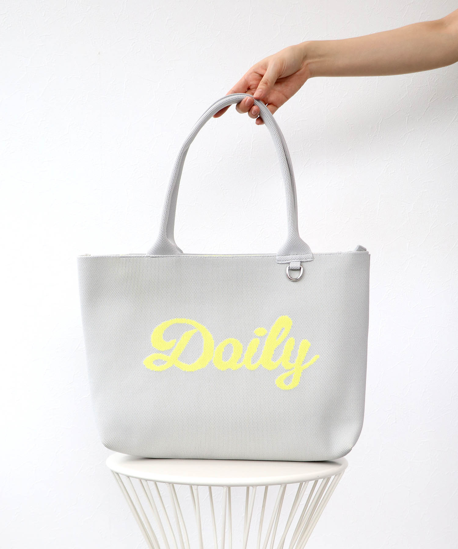 スアーブLOGOニットトート