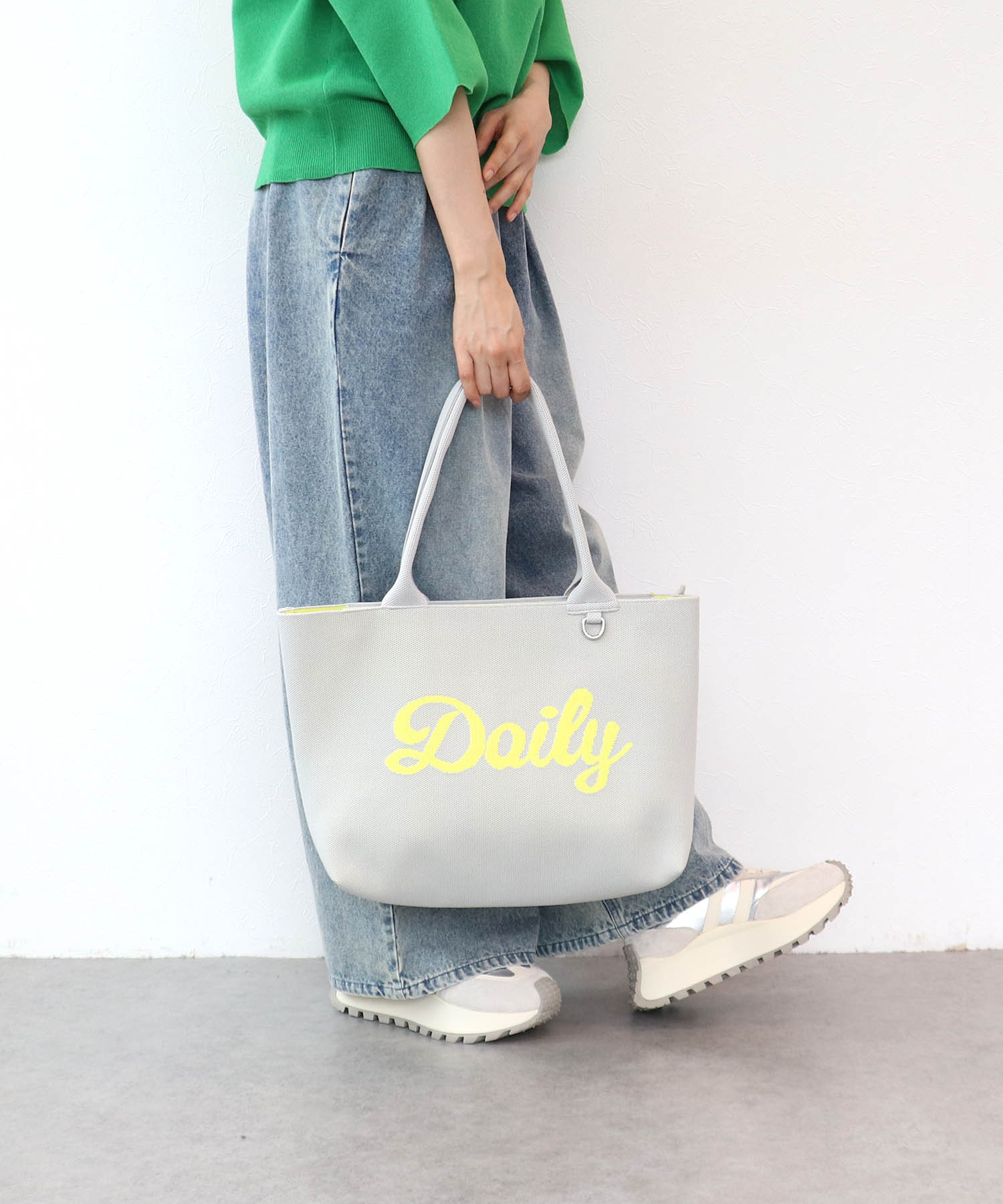 スアーブLOGOニットトート