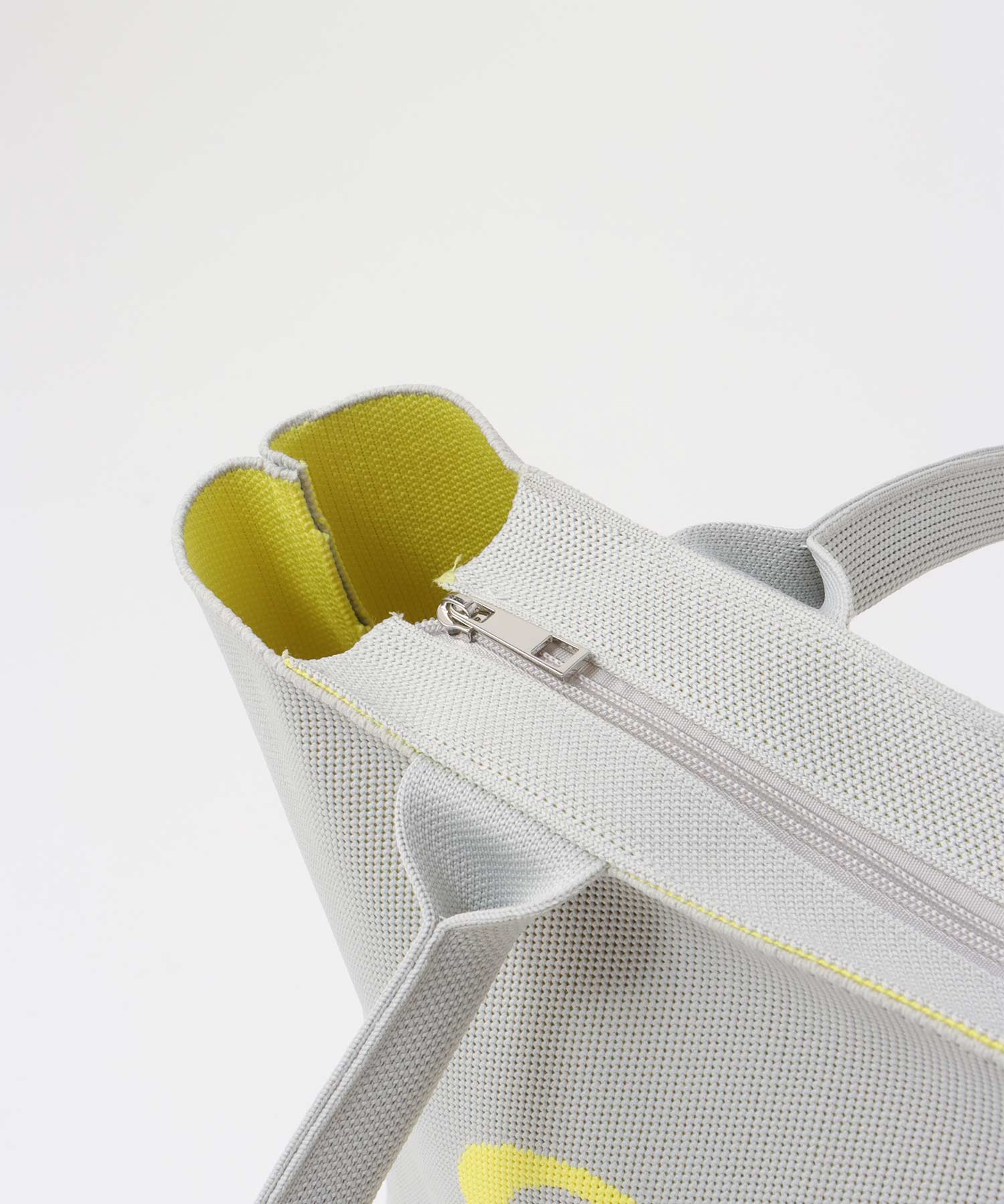 スアーブLOGOニットトート