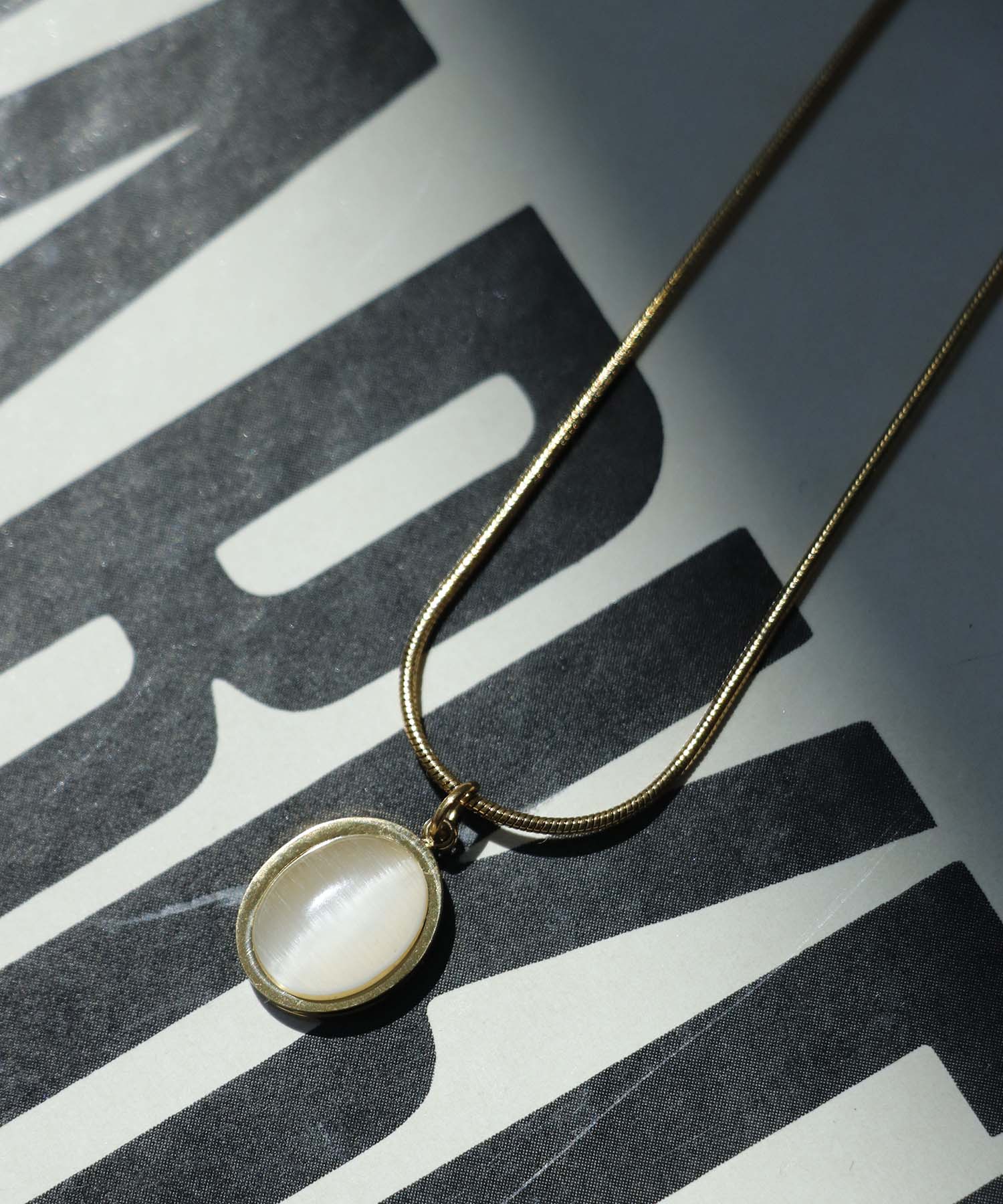 ストーンラウンドステンレスネックレス