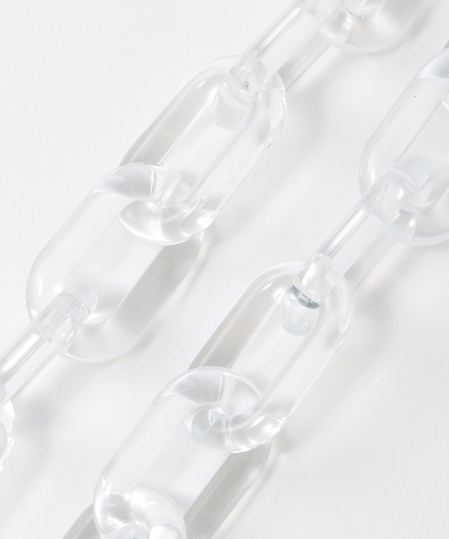 クリアアクリルチェーンネックレス