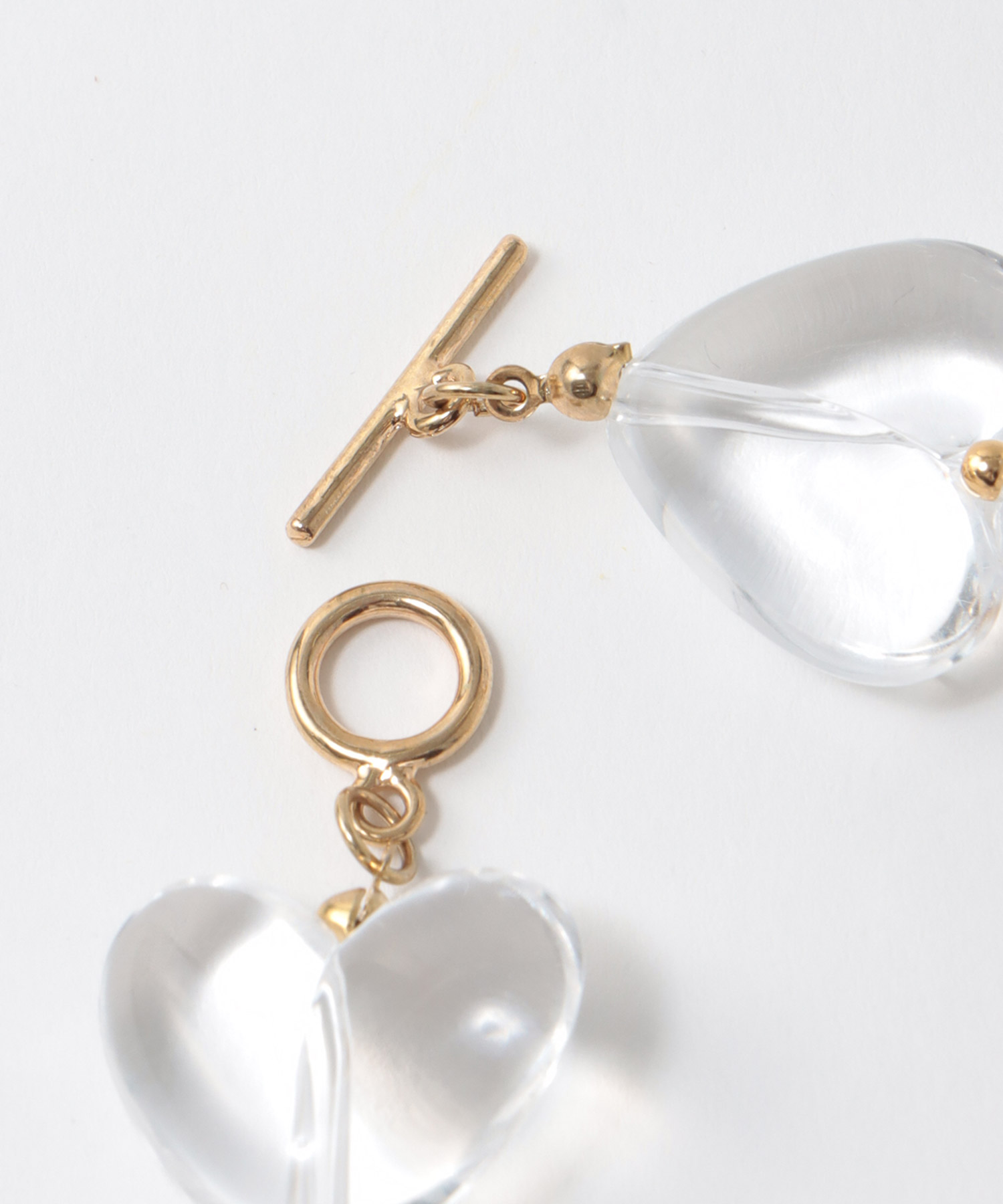 クリアアクリルハートネックレス