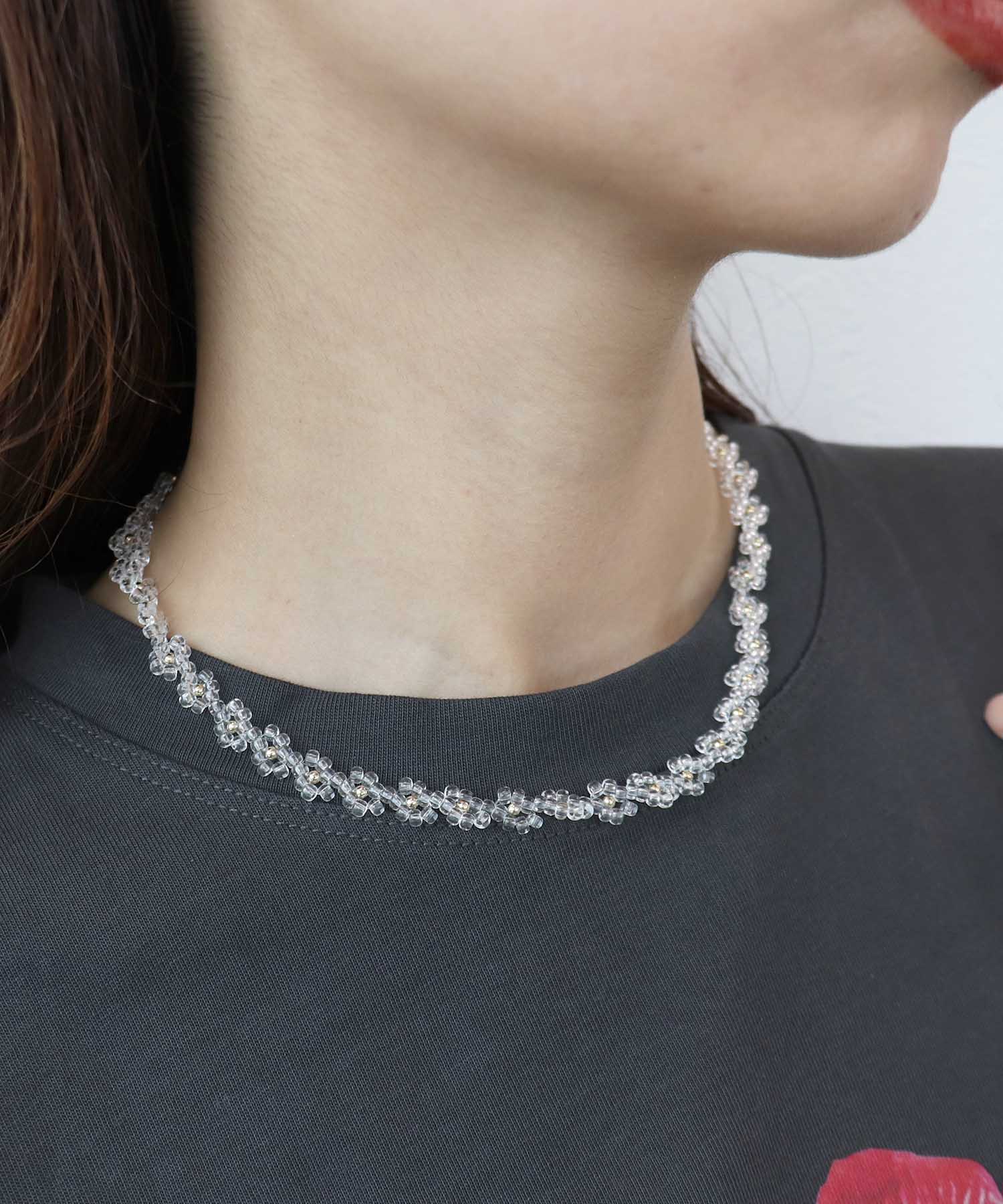 ビーズフラワーネックレス