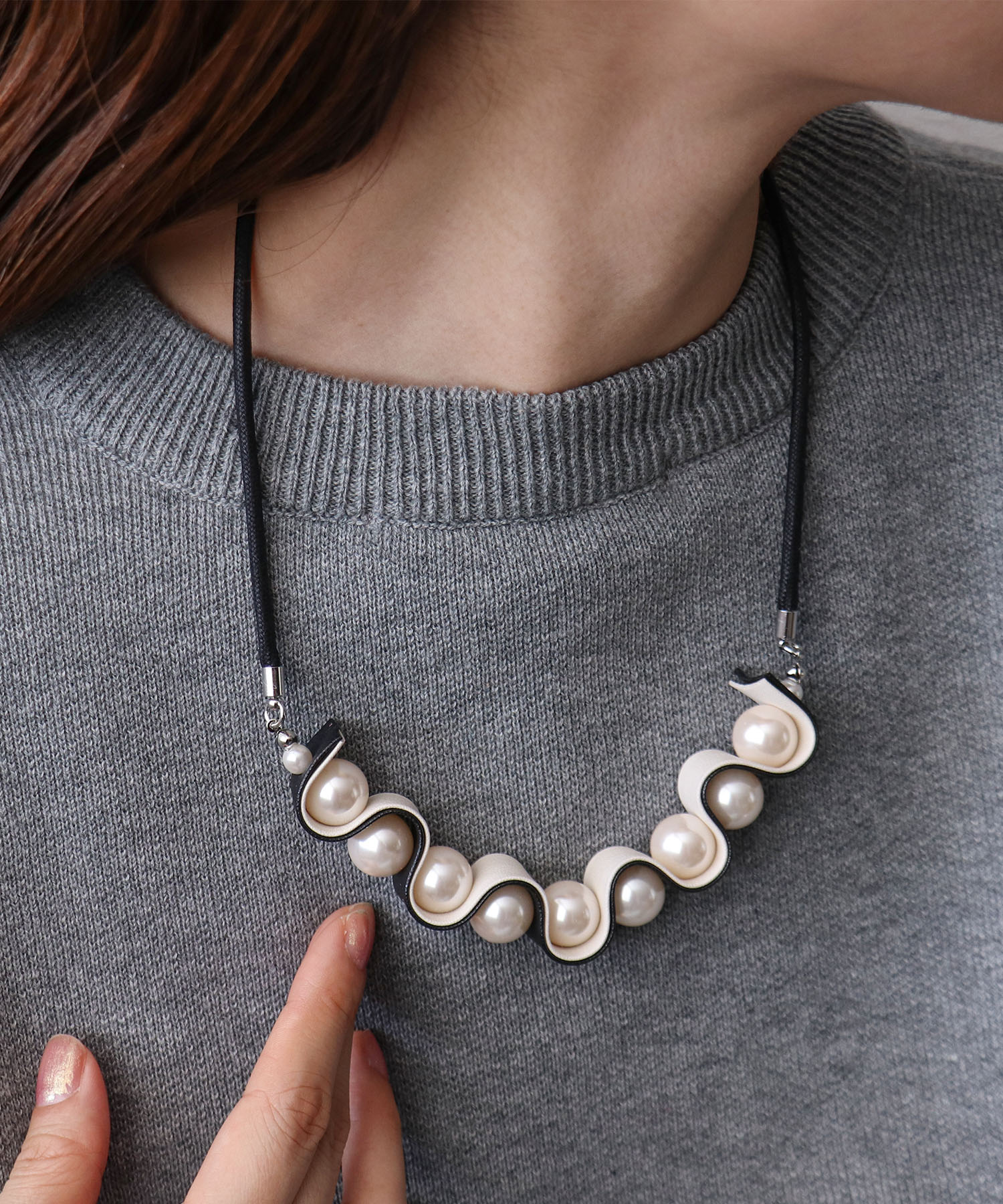パールウェーブネックレス
