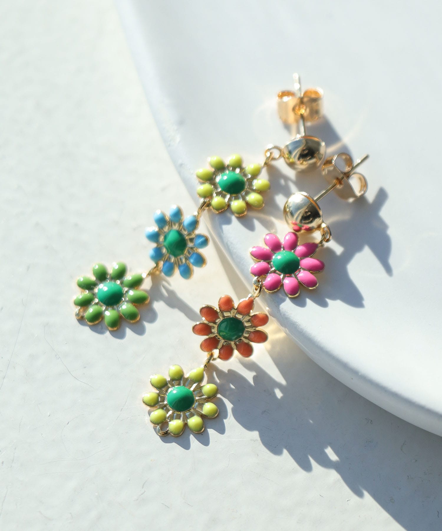 カラフルフラワーピアス