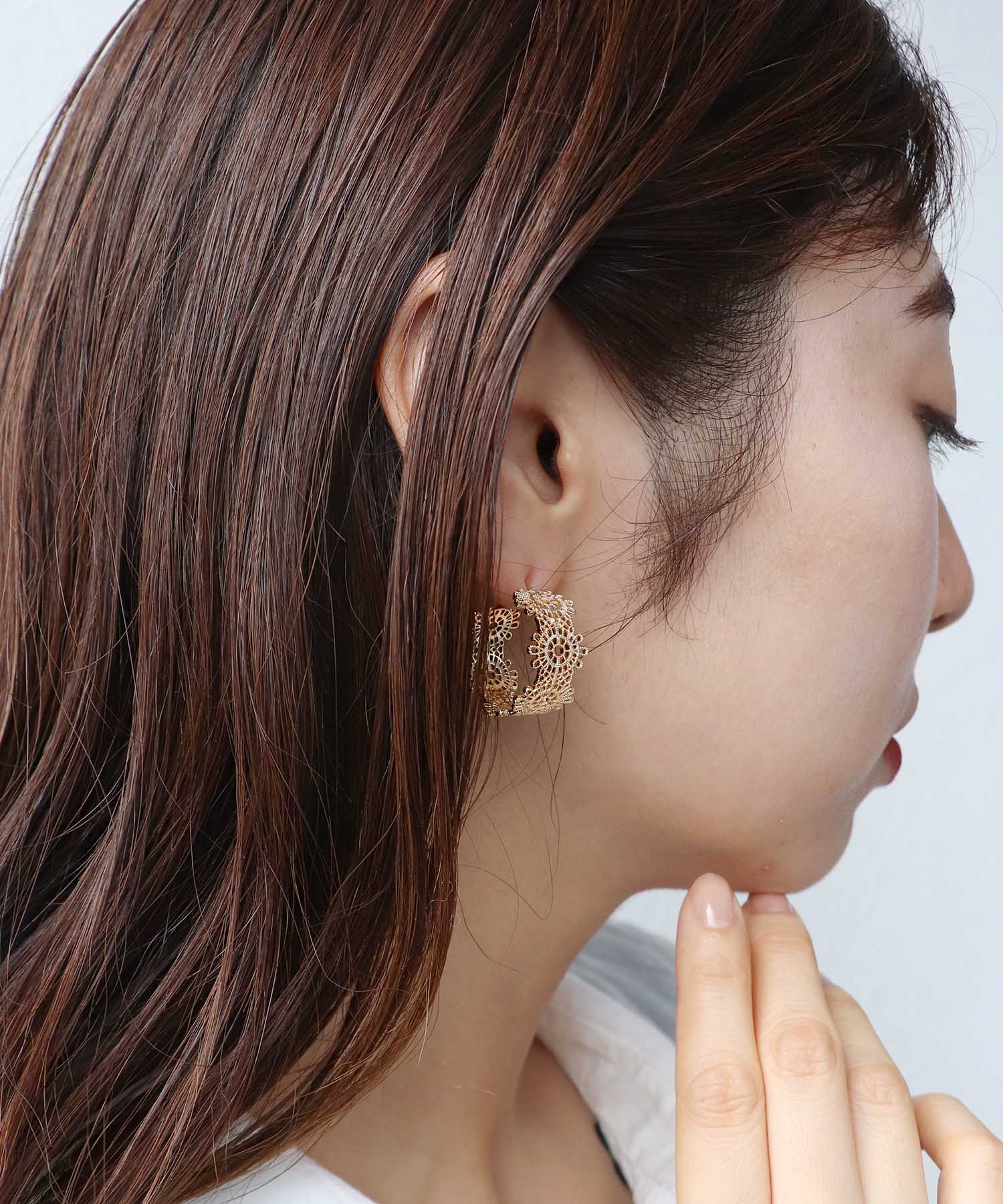 メタルレースフープピアス
