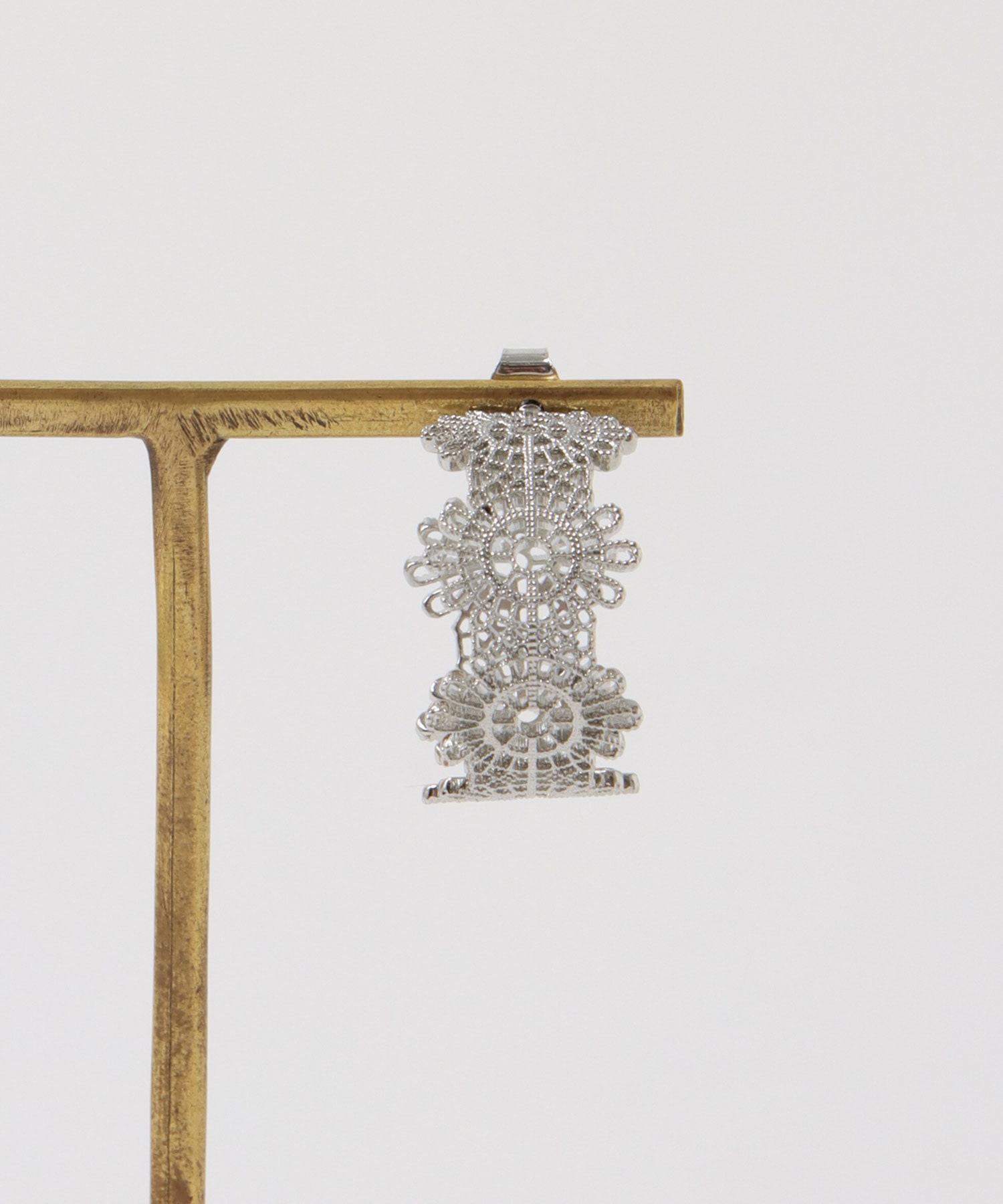 メタルレースフープピアス