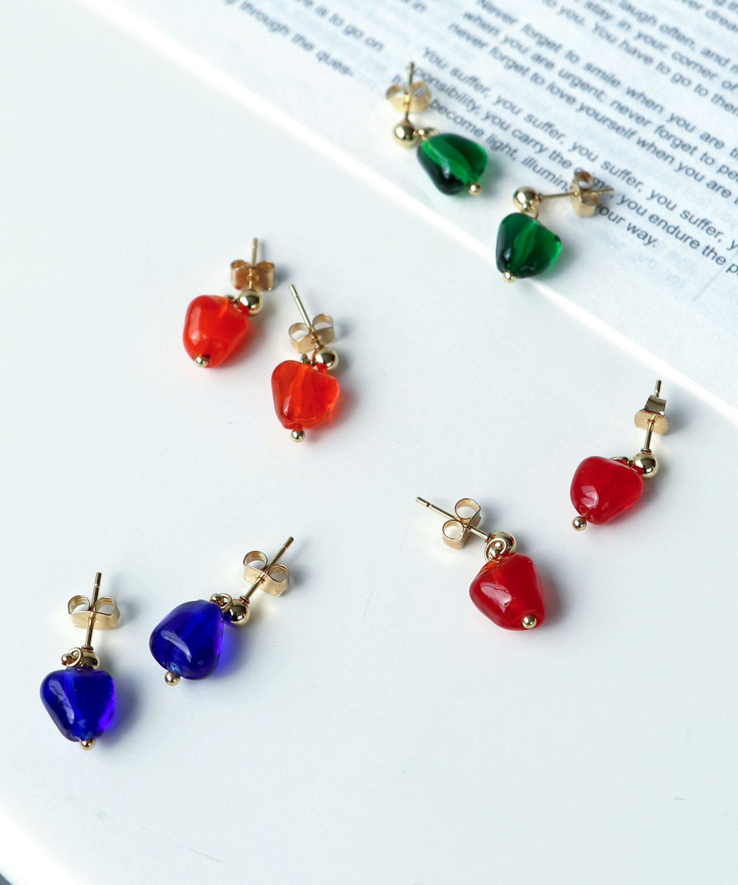 カラーストーンステンレスピアス