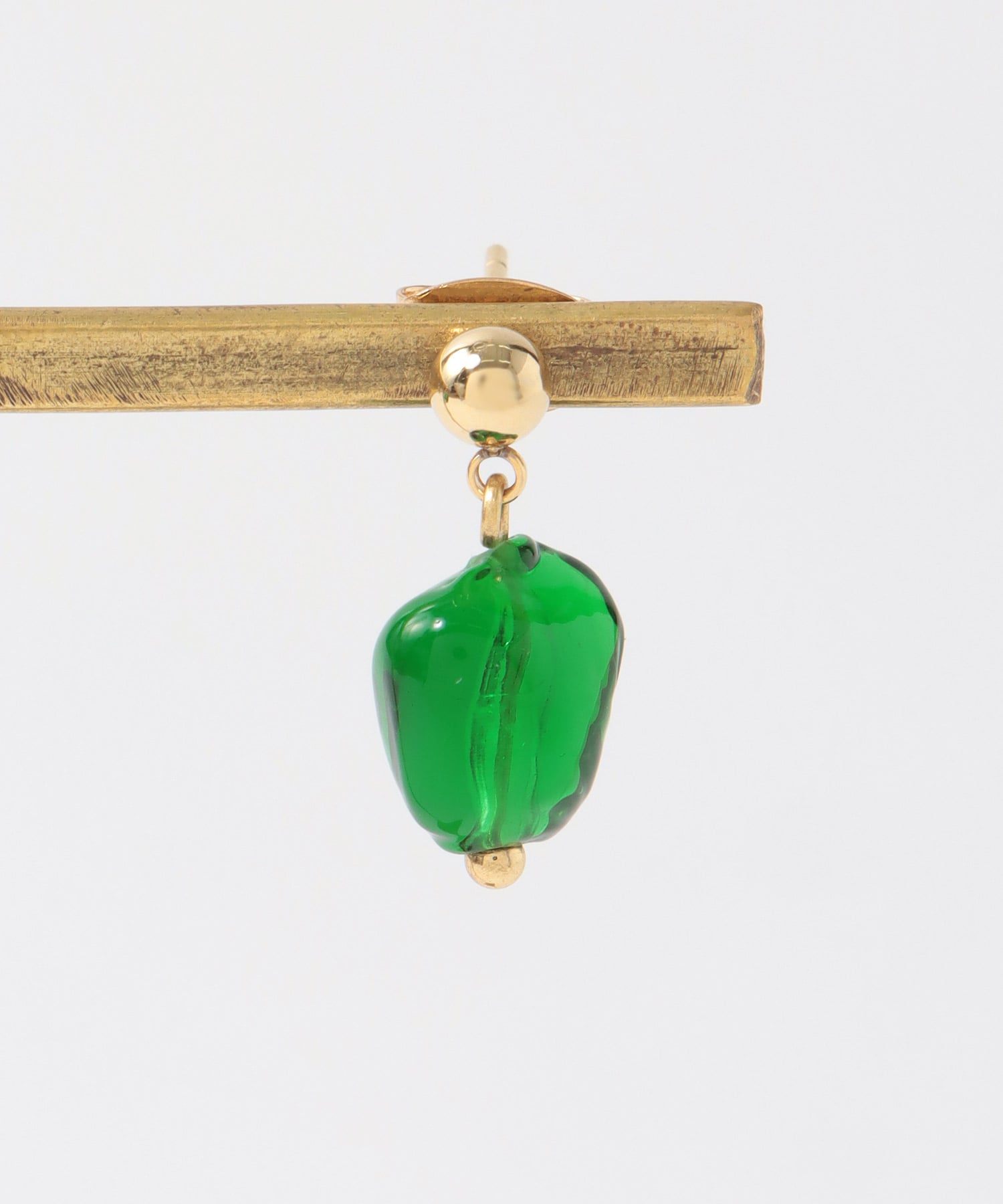 カラーストーンステンレスピアス