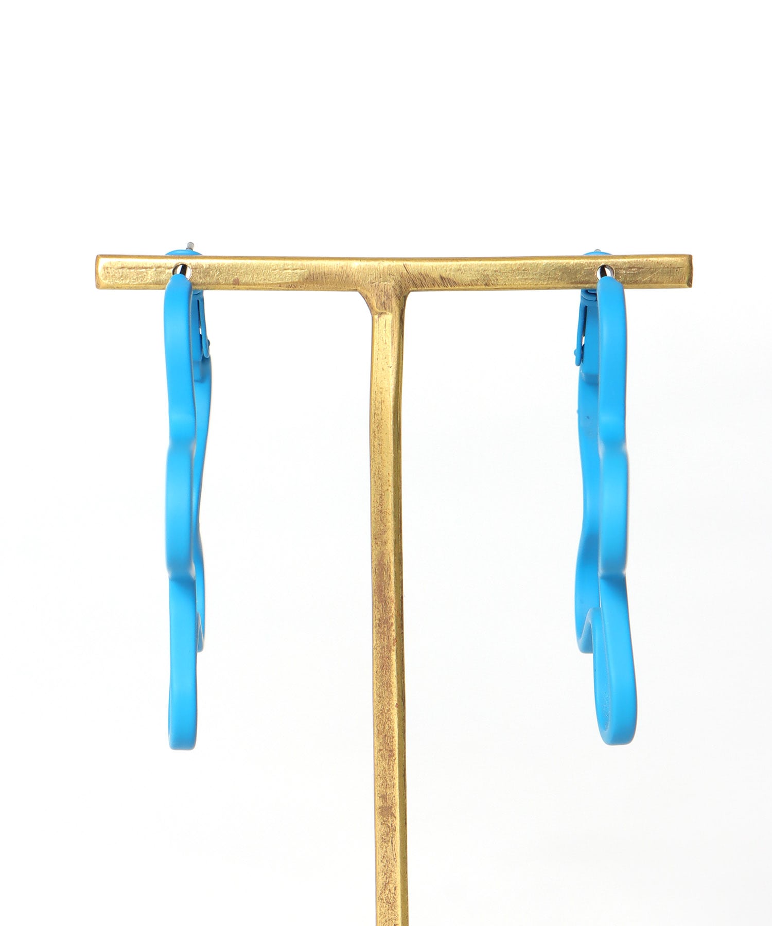 うねうねフレームピアス