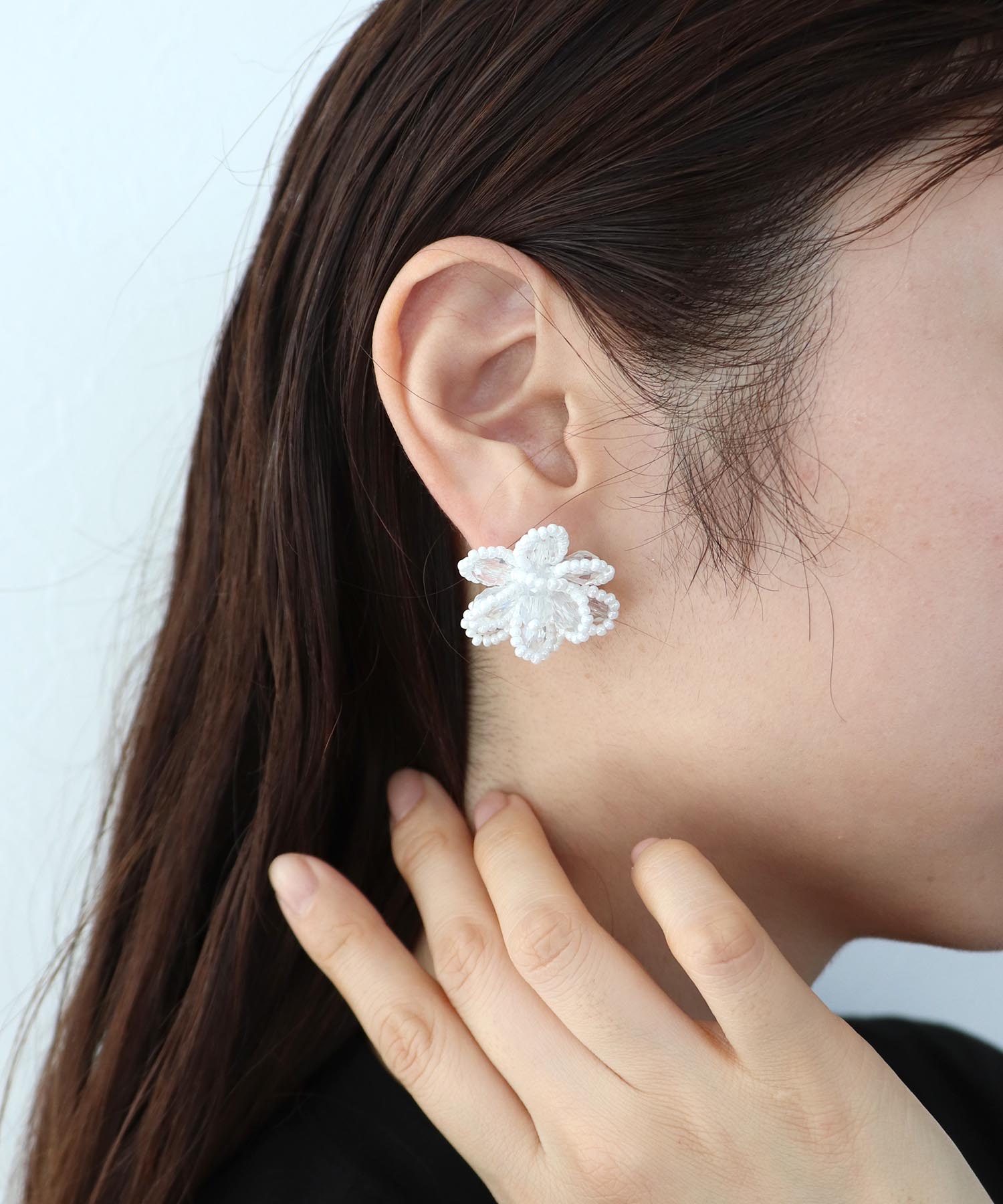 フラワービーズピアス