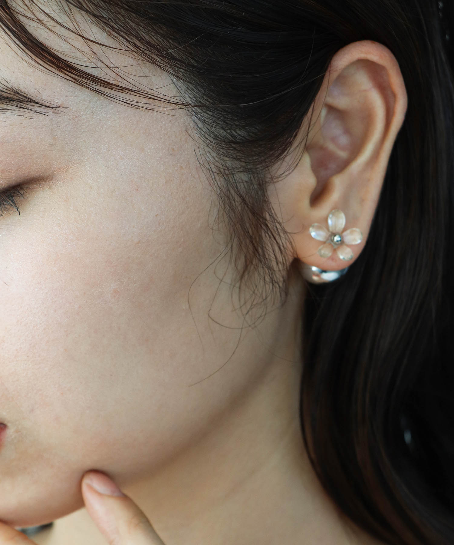 クリアフラワーバックキャッチピアス